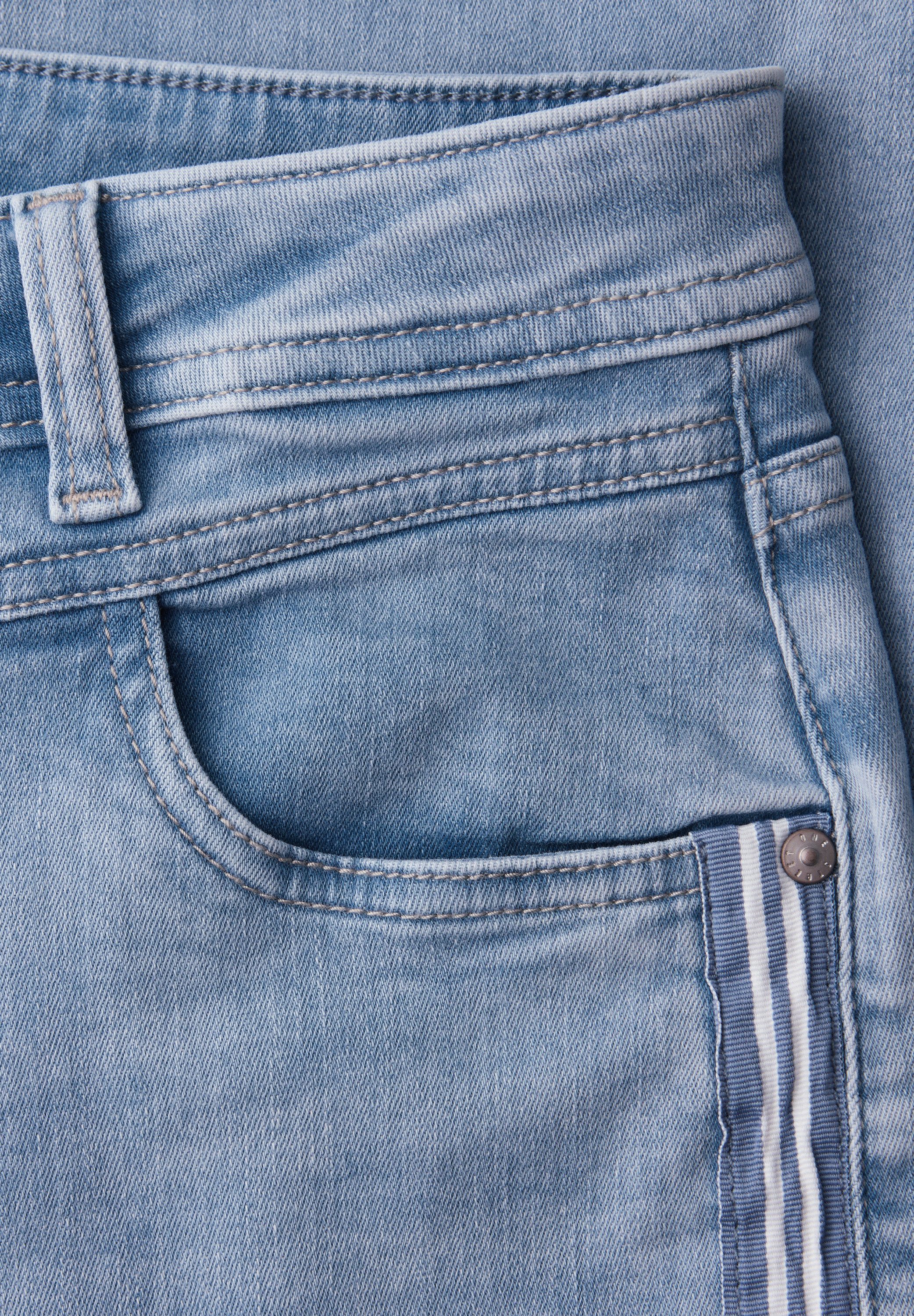 STREET ONE Comfort-fit-Jeans Middle Waist – Bild 4 von 5