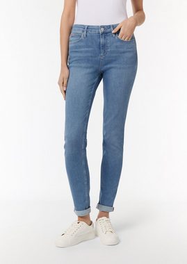 comma casual identity 5-Pocket-Jeans Skinny: Jeans mit Saum zum Aufrollen Kontrastnähte, Label-Patch, Zierknopf