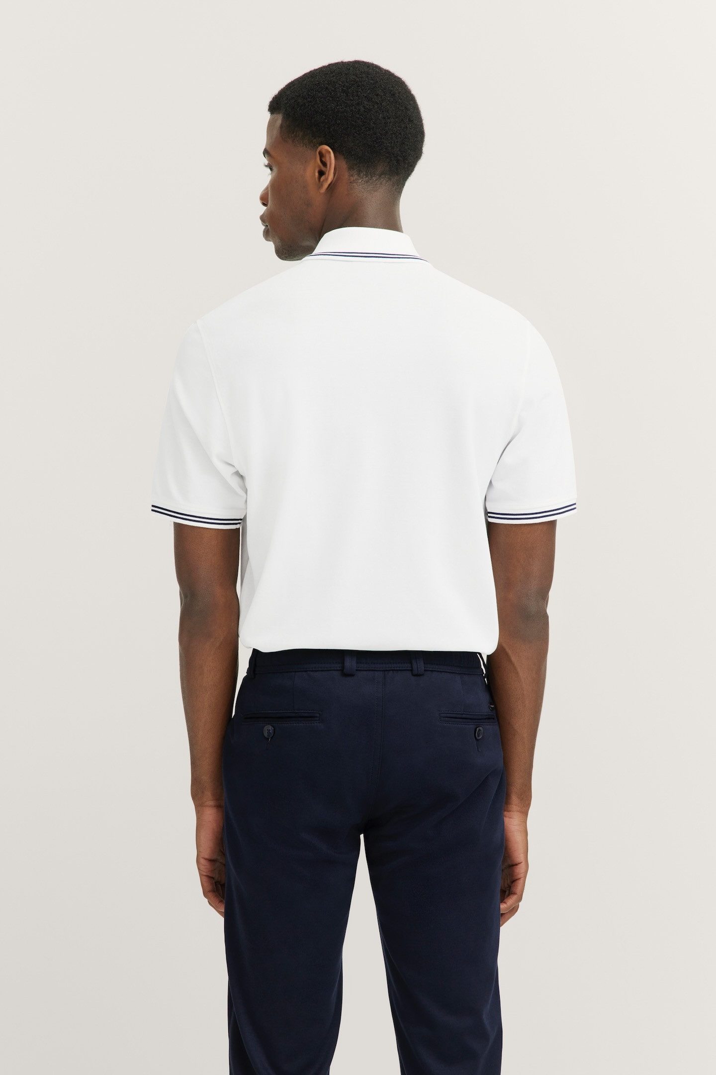 bugatti Poloshirt mit Kontraststreifen und Bruststickerei