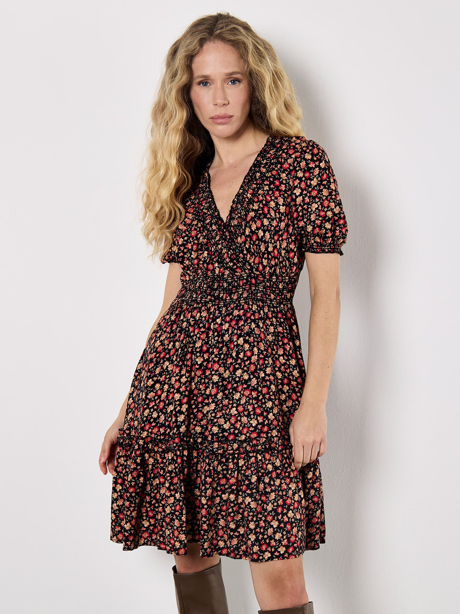 Apricot Minikleid Mini-Kleid mit Smokdetails und Blumenmuster