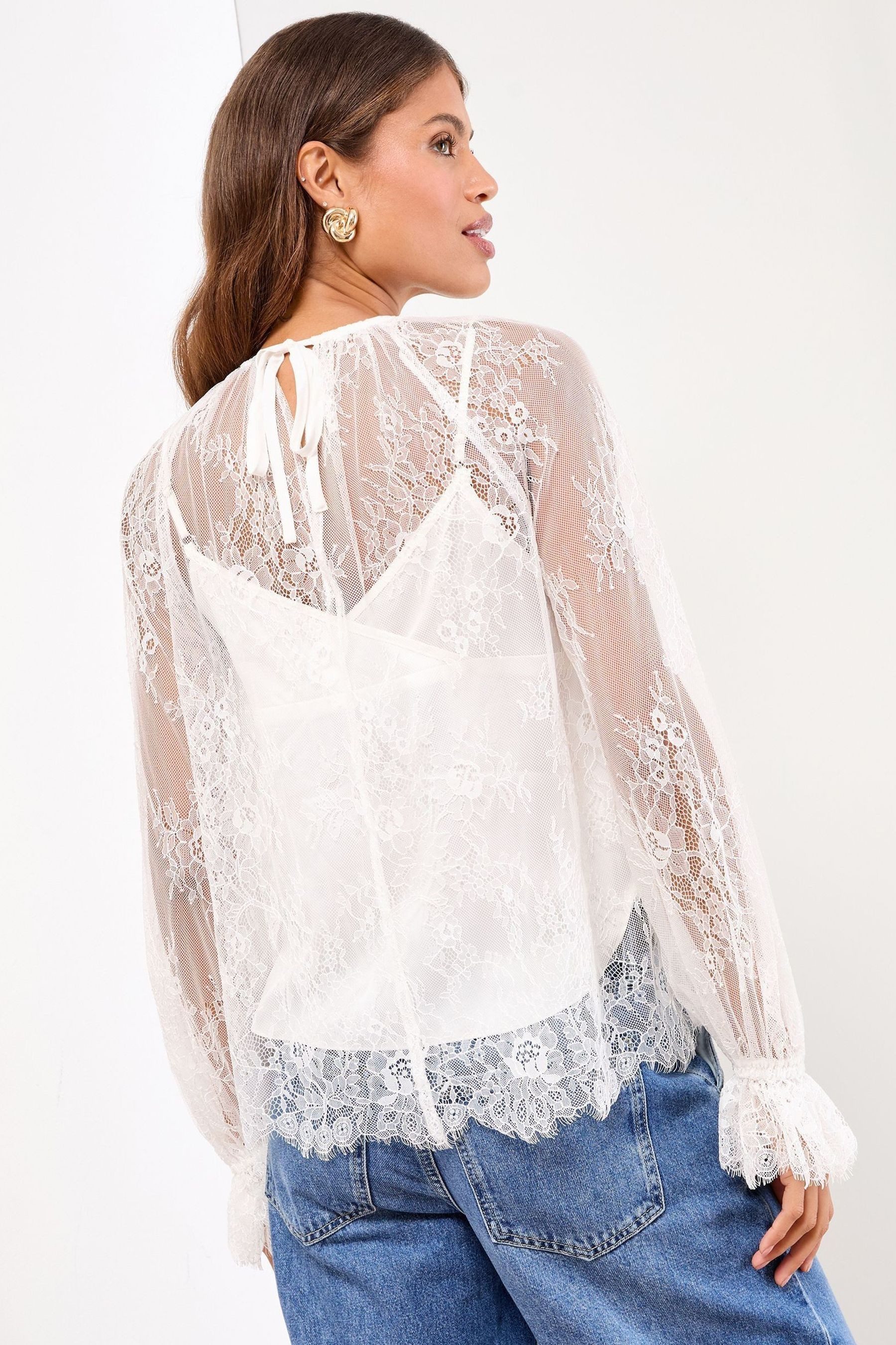 LIPSY Spitzenbluse Lipsy Spitzenbluse mit ausgestelltem Ärmel Regular (1-tl günstig online kaufen