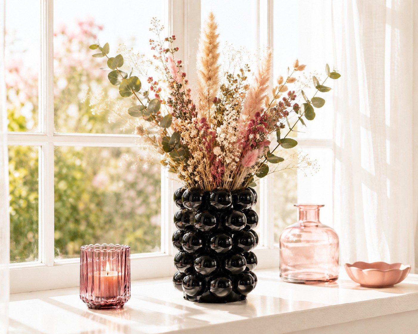 Wurm Kugelvase Otto Blumenvase Bubble Schwarz aus Porzellan