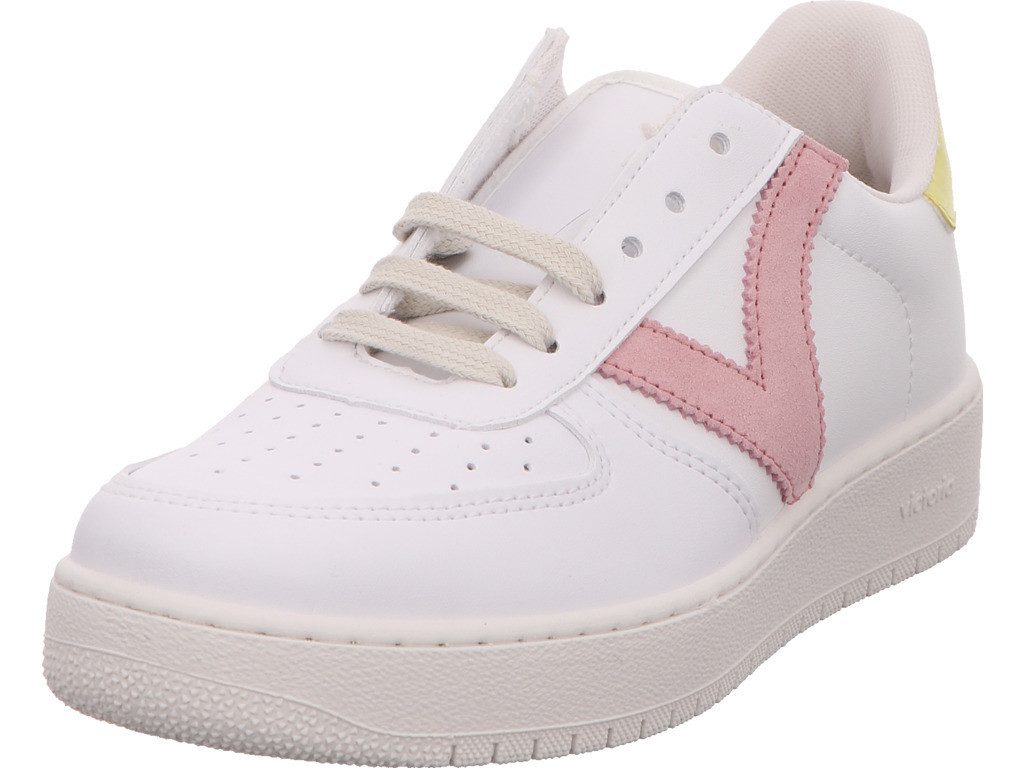 Victoria Sneaker