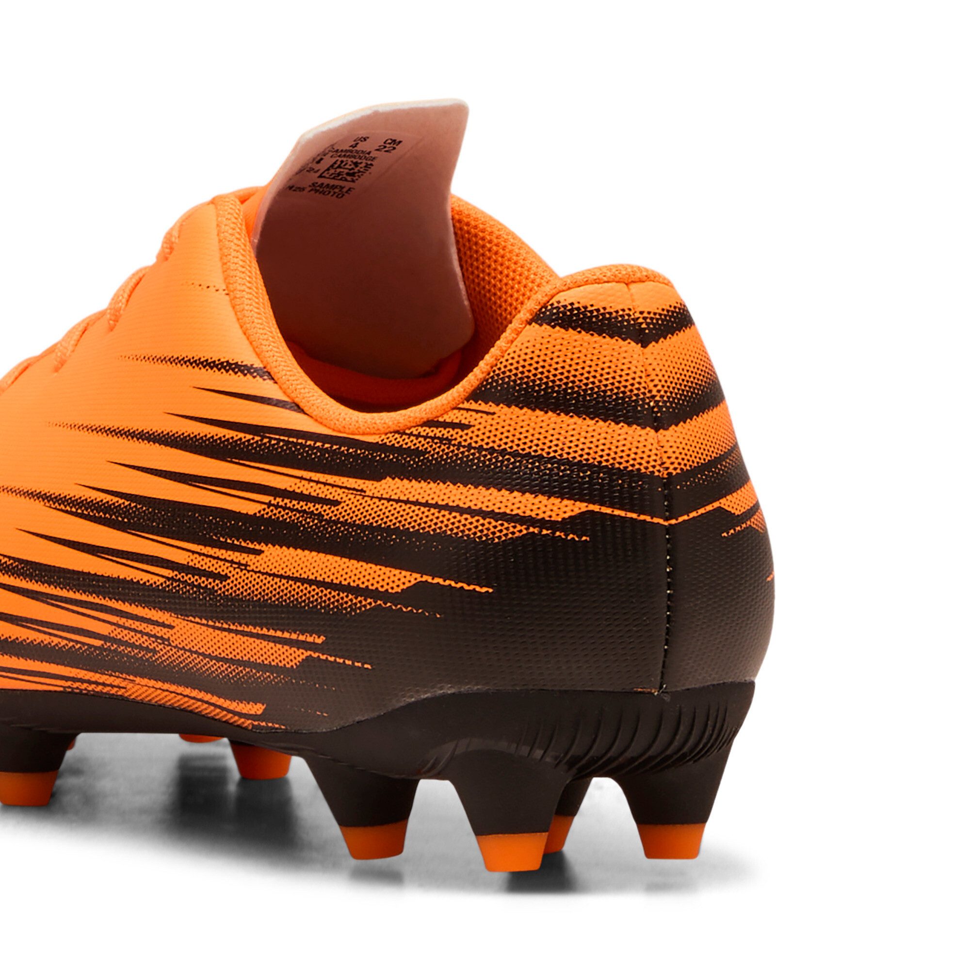 PUMA ATTACANTO II FGAG JR Fußballschuh mit Nockenprofil für Rasen- und Kunstrasenplätze, mit Schnürung