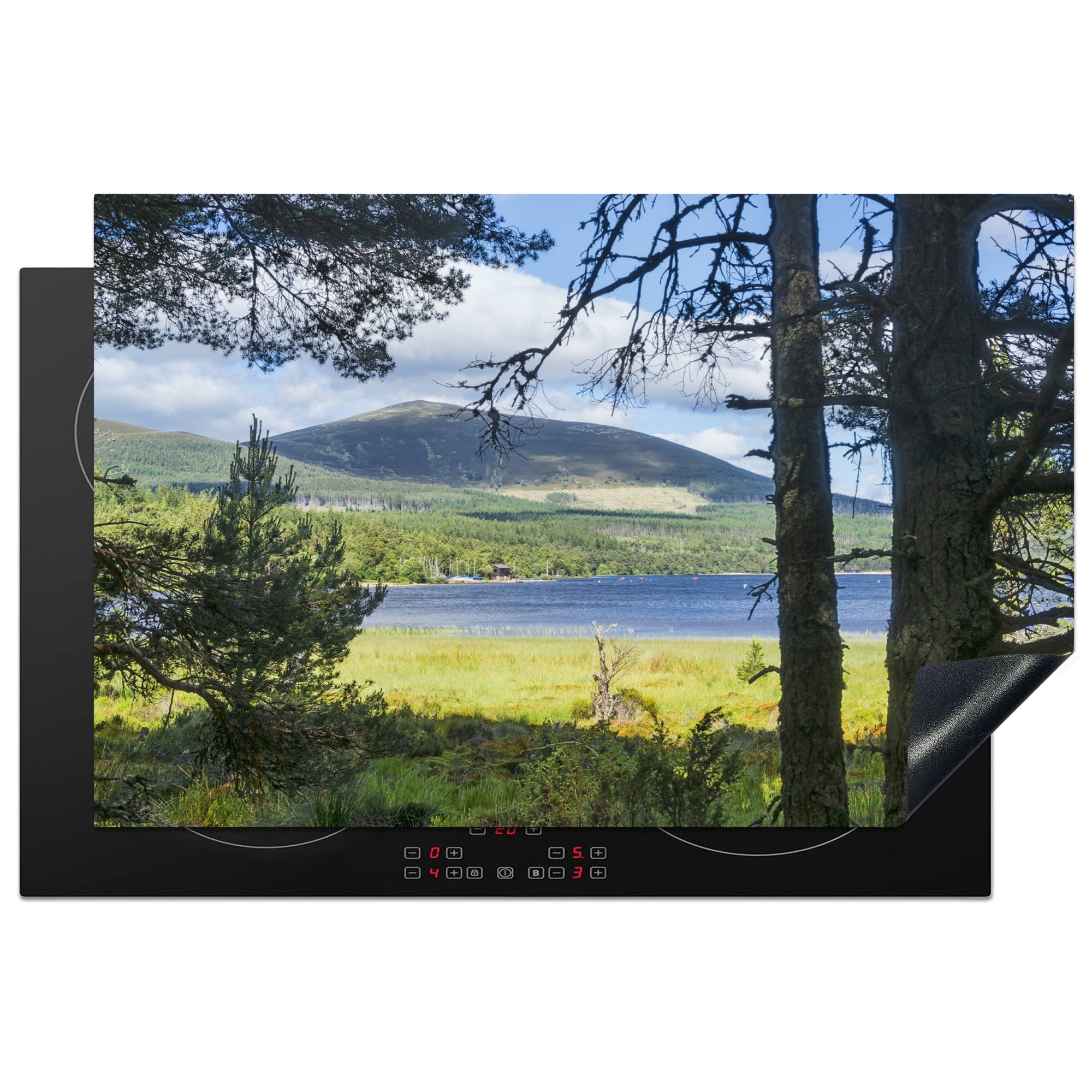 MuchoWow Herdblende-/Abdeckplatte Der See Loch (1 Induktionskochfeld cm, für tlg), 81x52 in die Schottland, Vinyl, Cairngorms-Nationalpark Ceranfeldabdeckung küche, Schutz im Morlich