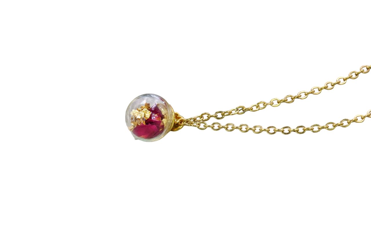 Gedankenwunder Manufaktur Blumenanhänger Glaskugel Rose & Blattgold Anhänger