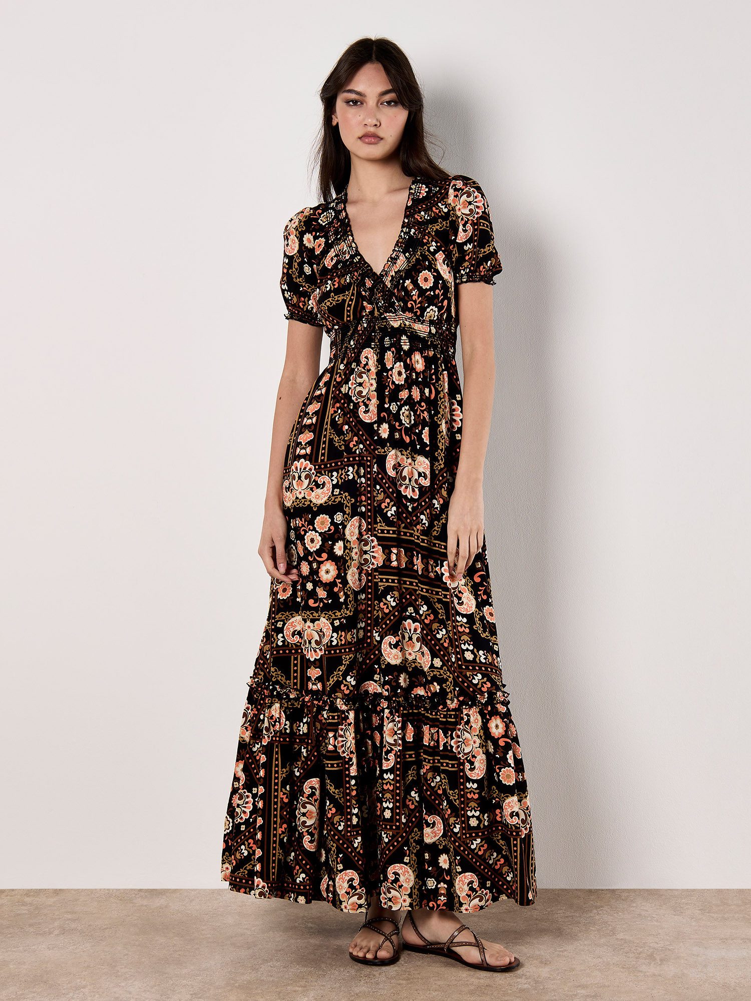 Apricot Druckkleid Maxi-Sommerkleid mit Smokband und Volant günstig online kaufen