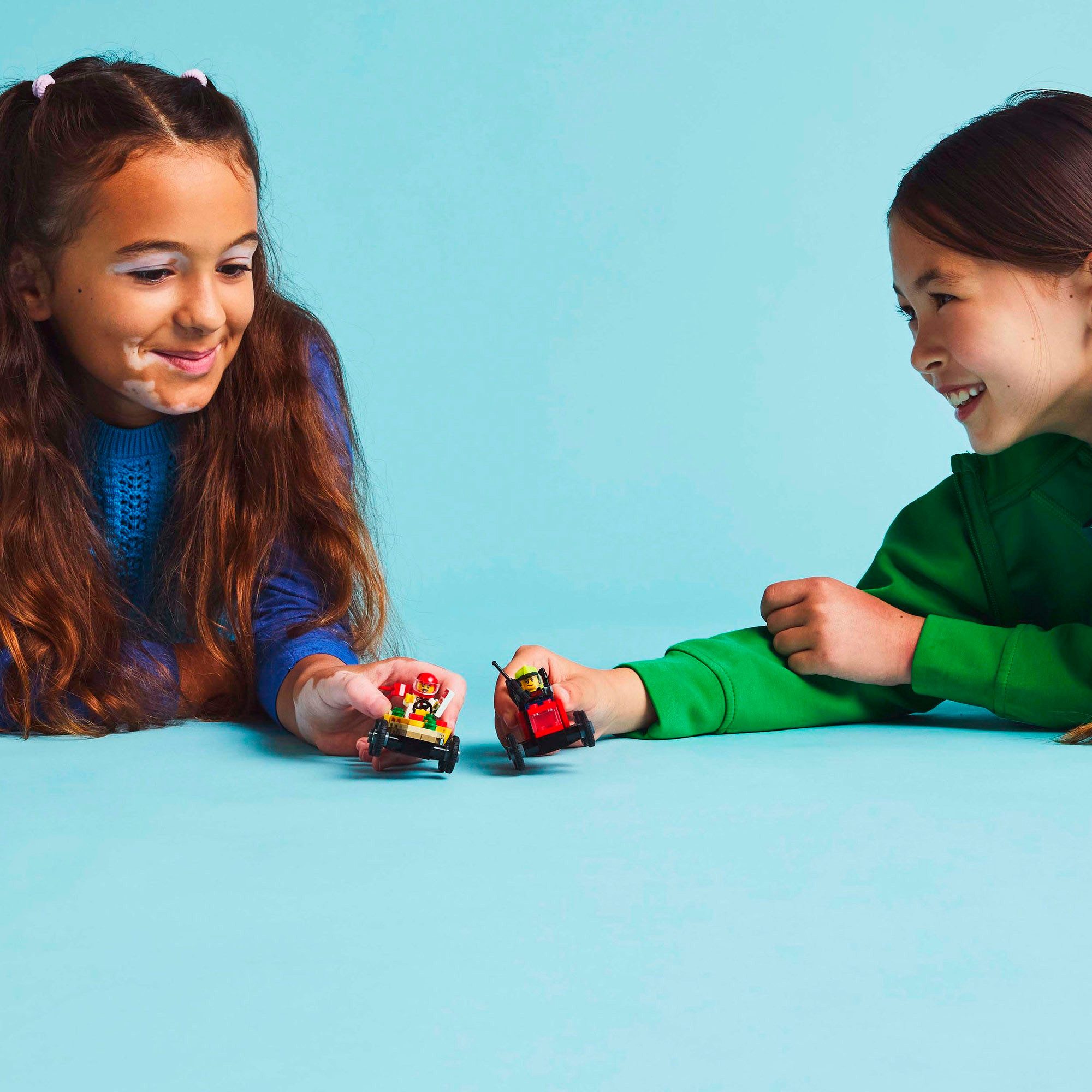 LEGO® Pizzalieferwagen vs. Löschauto (60458), LEGO City Konstruktionsspiels günstig online kaufen