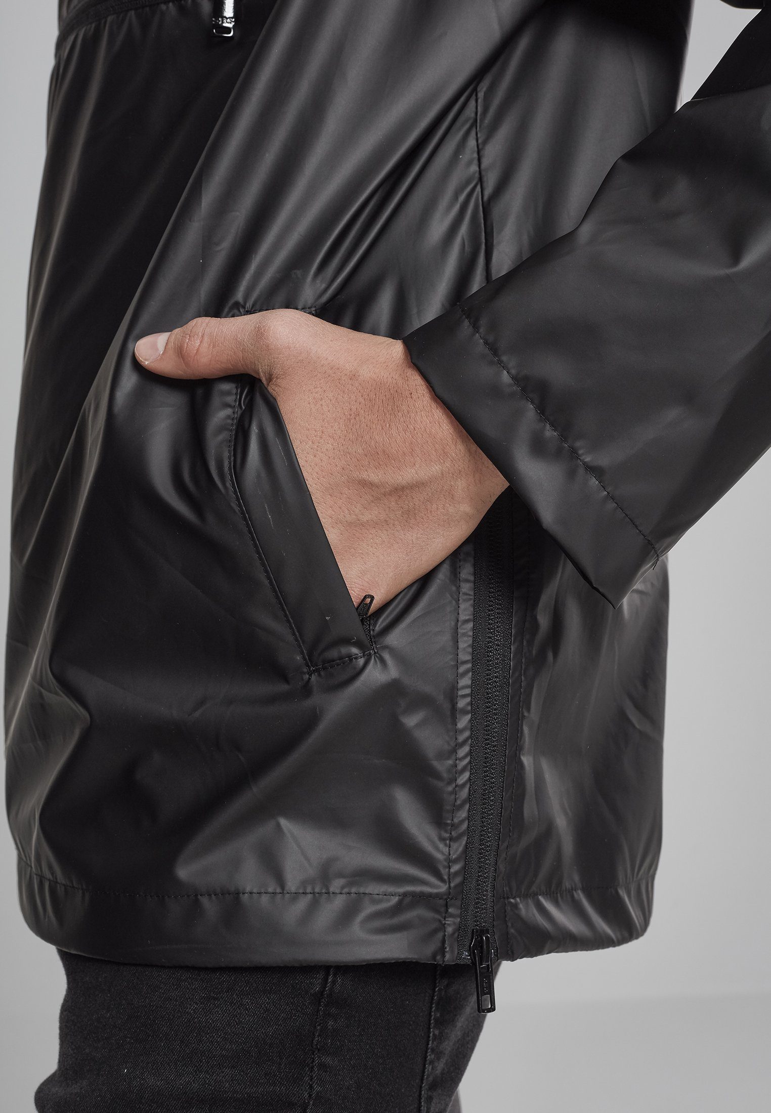 URBAN CLASSICS Outdoorjacke Herren black Pull Jacket Over Light (1-St)