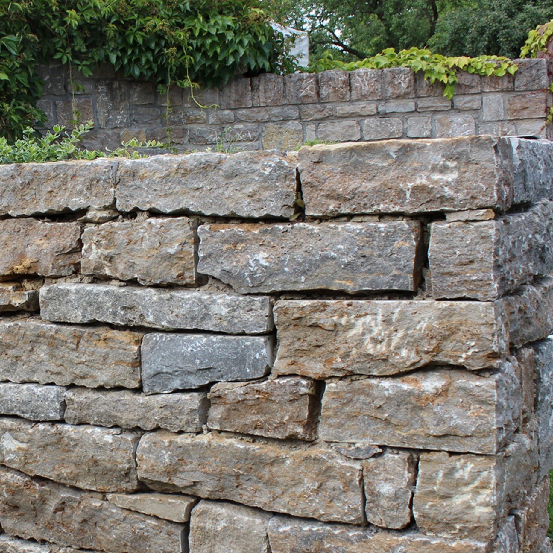 Blümelhuber Mauerstein Muschelkalk - Weinbergmauer - 960kg Versandgewicht