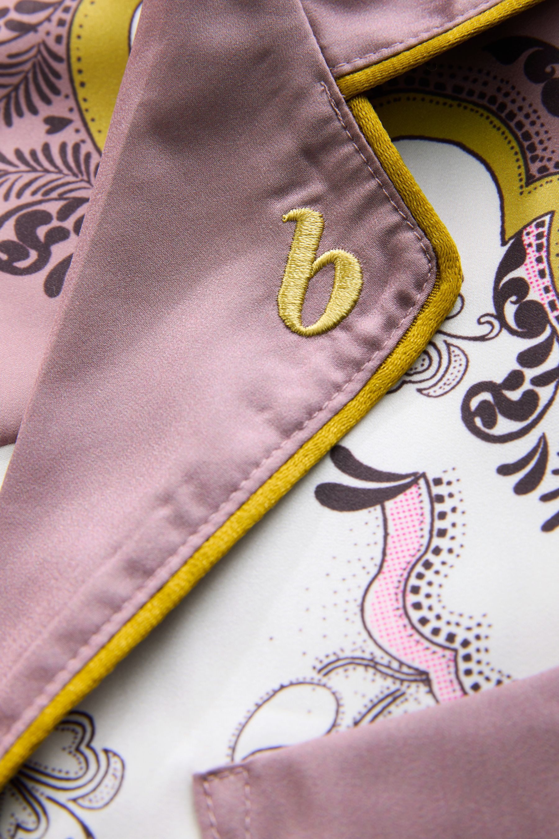 B by Ted Baker Pyjama B by Ted Baker Satin-Schlafanzug mit Schal-Print (2 tlg)