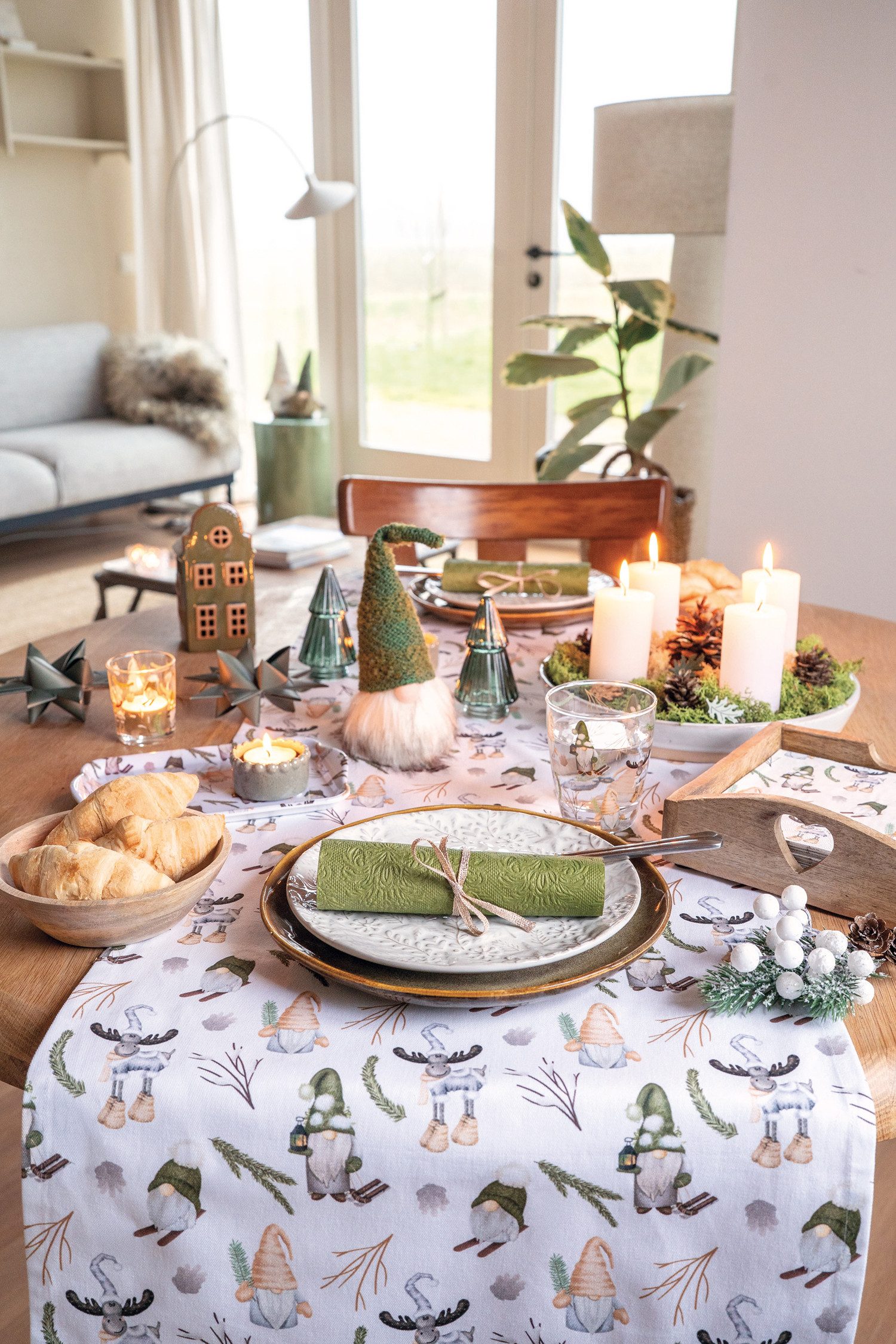 Ambiente® Tischläufer Forest gnomes (1-tlg, 1-teilig), günstig online kaufen