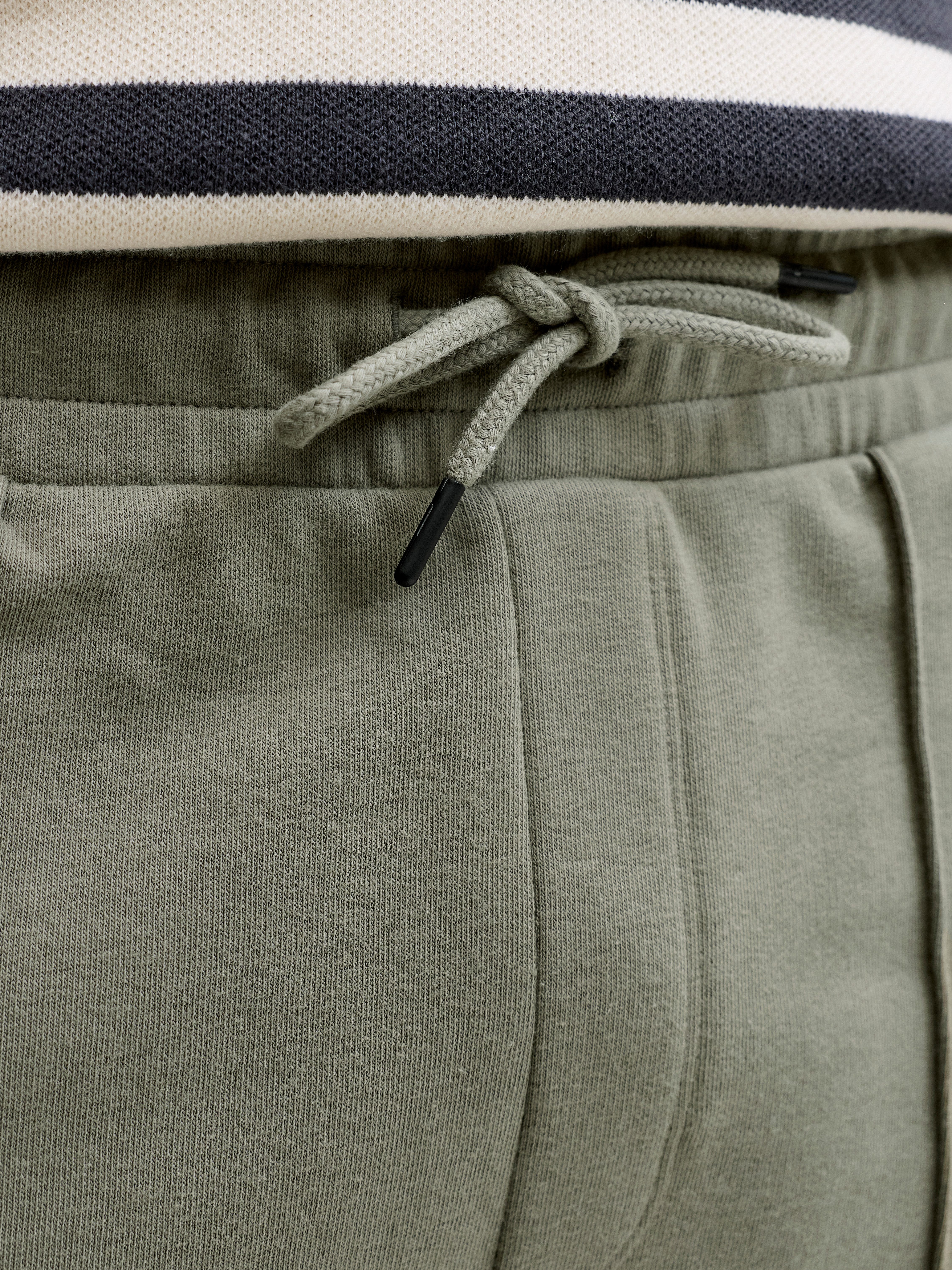 Jack & Jones Sweatshorts JPSTKANE SOHO SWEAT SHORTS MID SN Baumwollmischung, loose fit – Bild 3 von 5