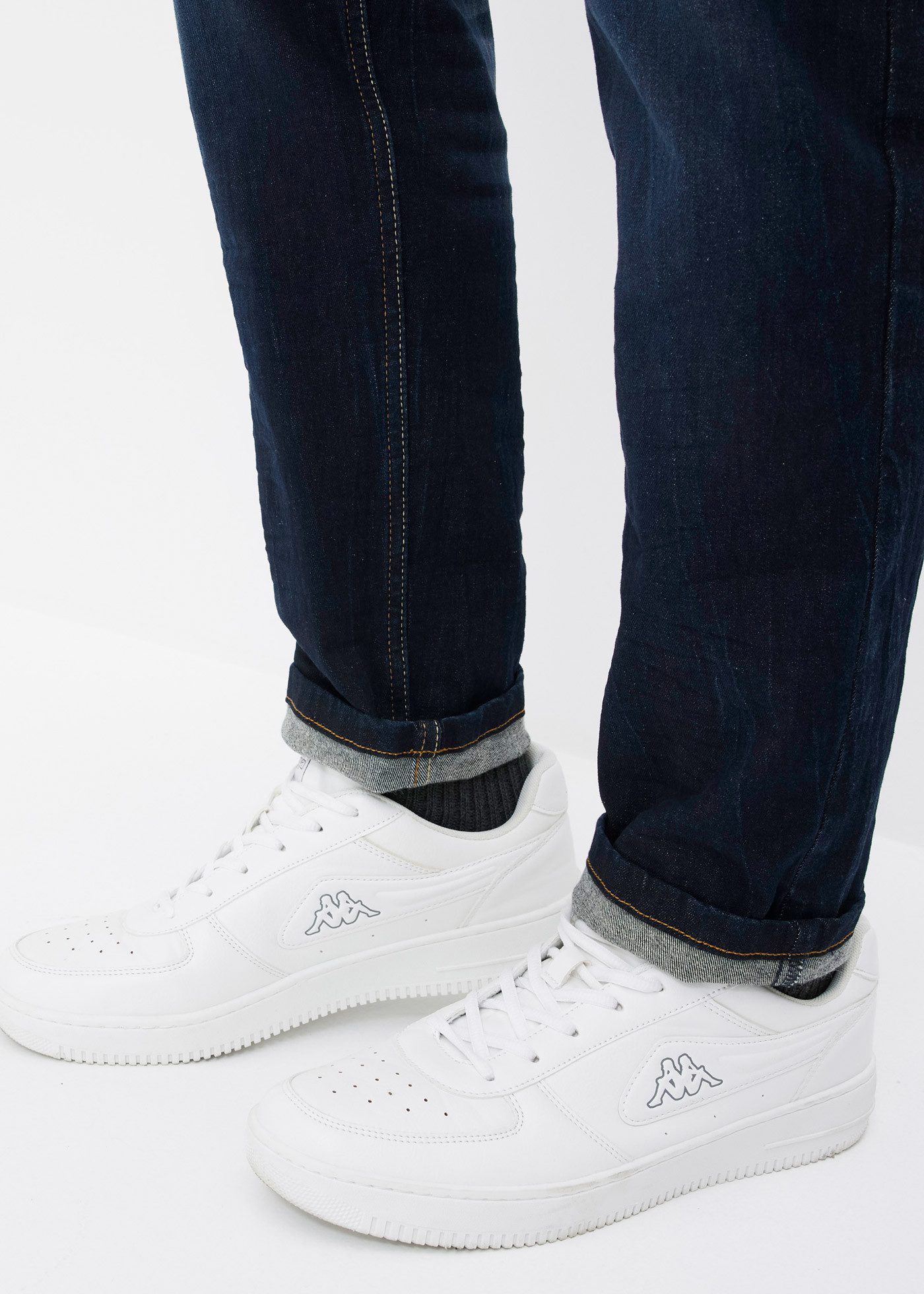 bonprix Slim-fit-Jeans tapered Schnittverlauf, verkürzte Länge, mit Stretch-Anteil