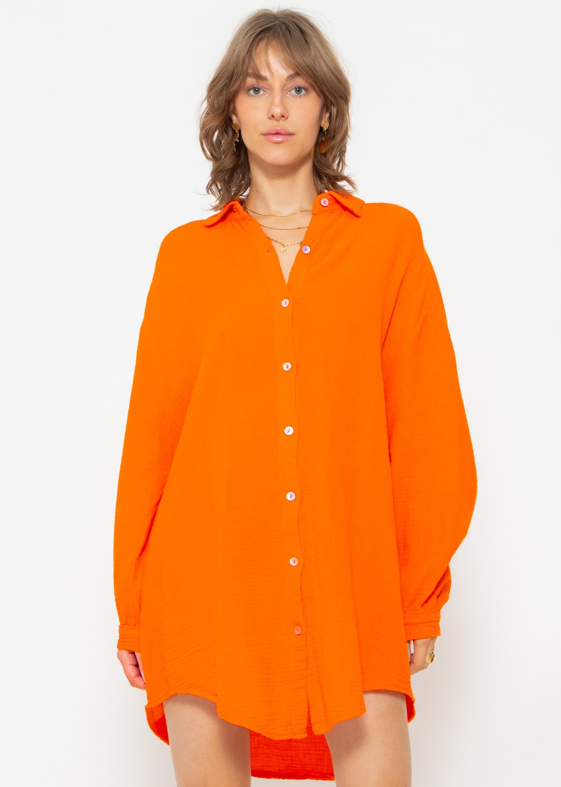 SASSYCLASSY Longbluse Oversize Musselin Bluse Damen Langarm Elegant Hemdbluse lang aus Baumwolle mit V-Ausschnitt, One Size (Gr. 36-48)