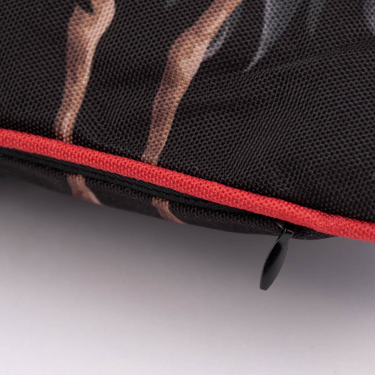 Dekokissen Kederumrandung grau Kranich SCHÖNER schwarz Outdoor Kissen LEBEN. 40x60cm rot beige