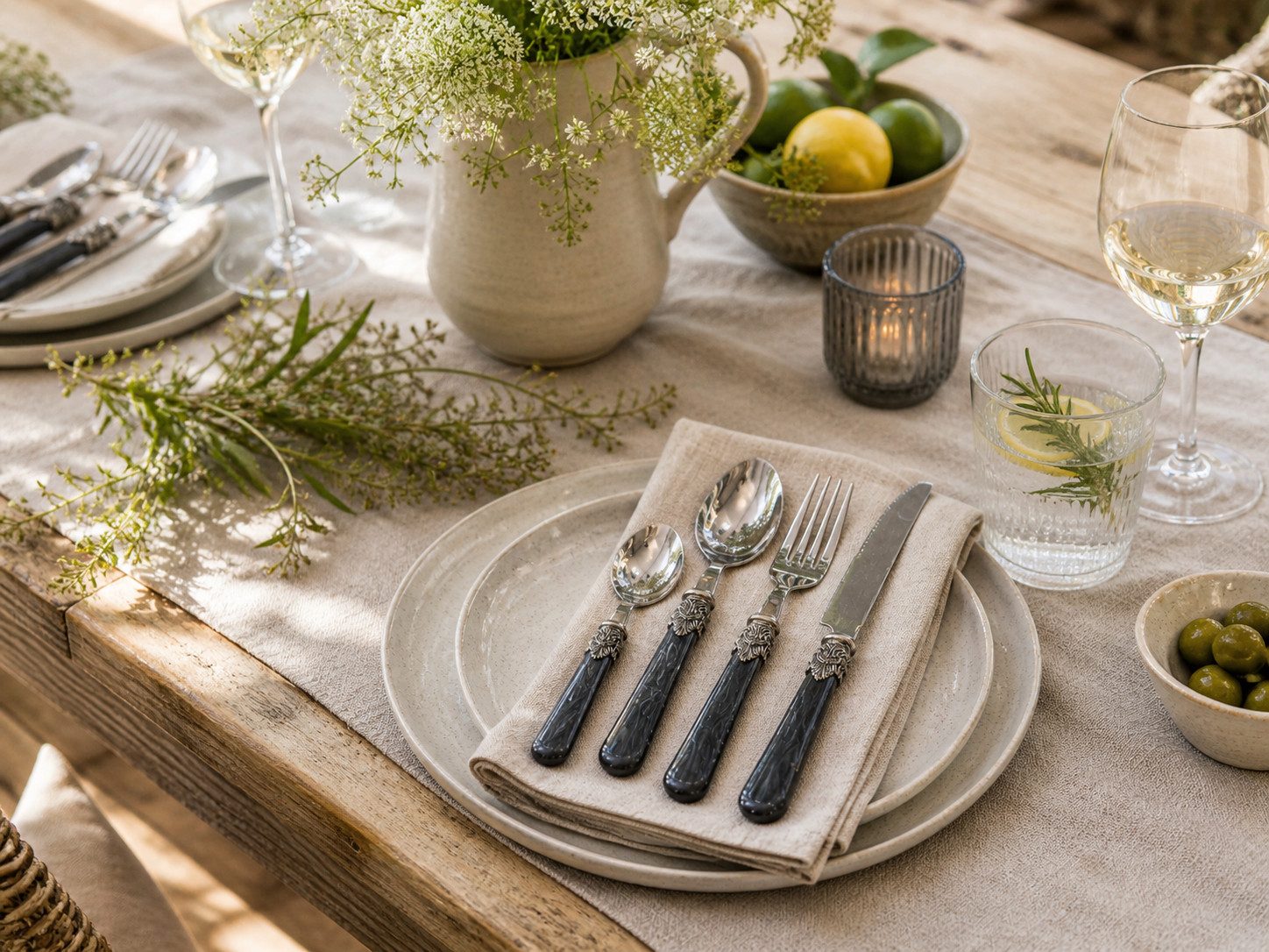 Chic Antique Besteck-Set Chic Antique Linas Besteck Antique Kohle mit Silber Deko – 4er Set, 1 Personen