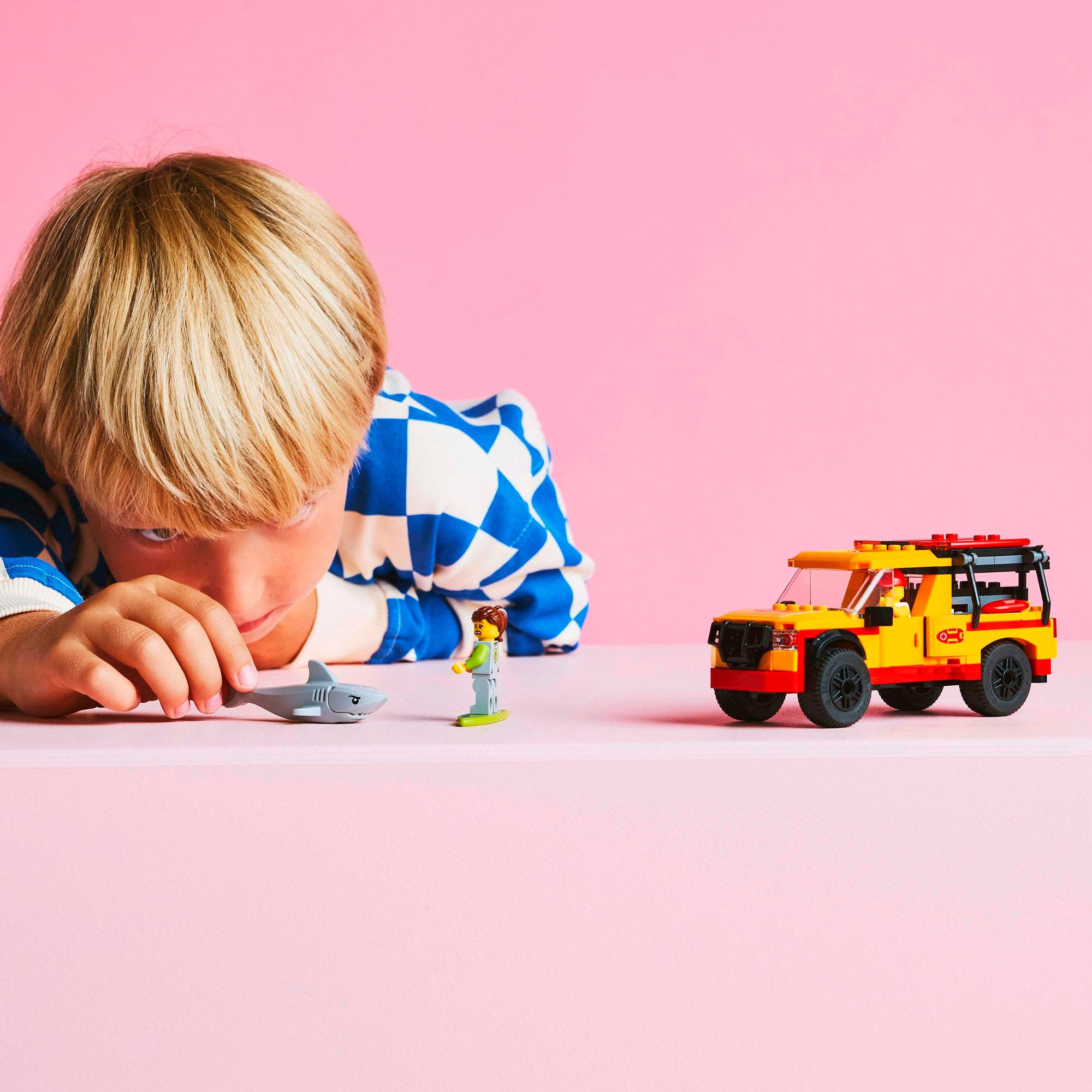 LEGO® Einsatzfahrzeug der Rettungsschwimmer (60453), LEGO günstig online kaufen