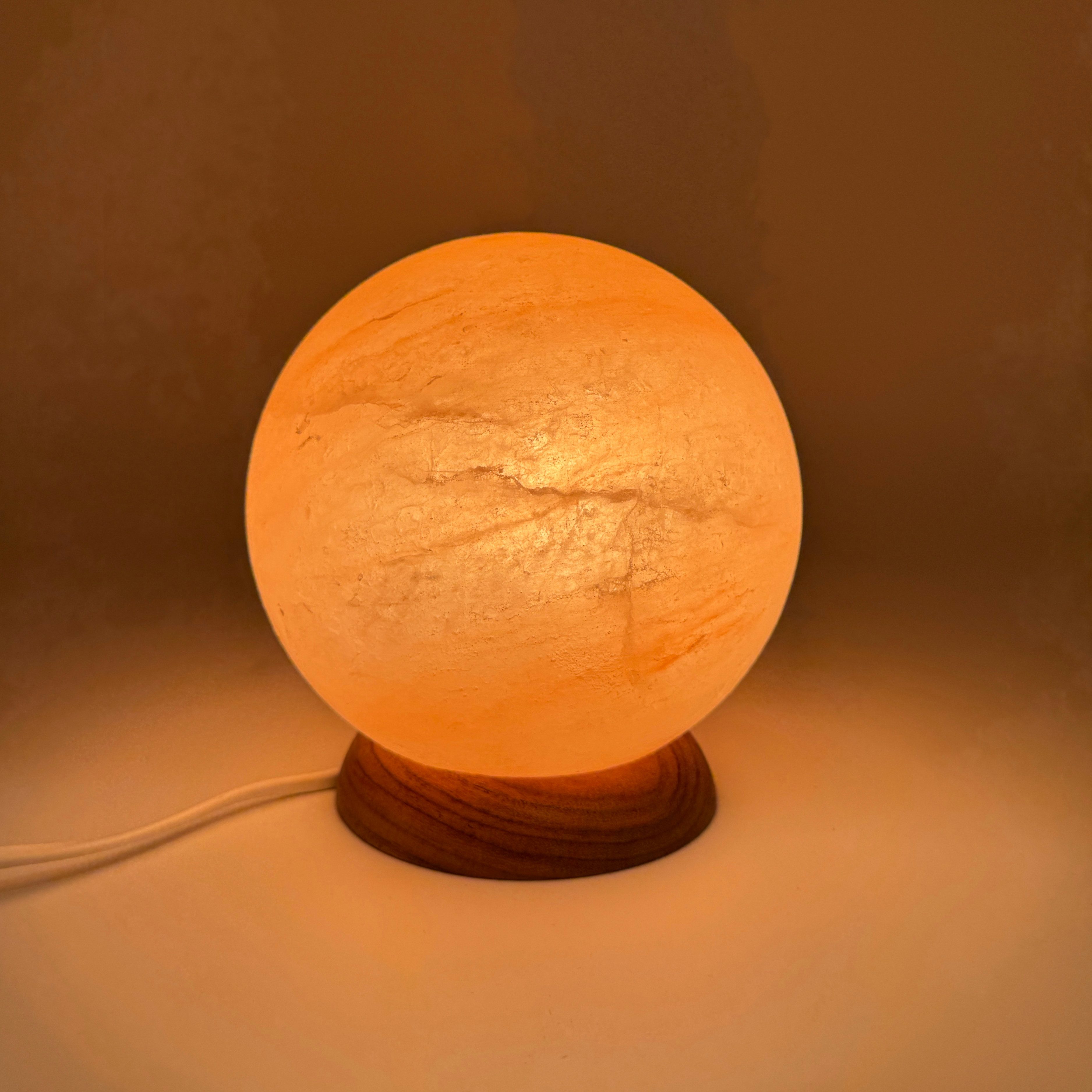 HAF Salzkristall-Tischlampe Salzlampe Rosa Planet 3 kg mit Salzkristallen inkl Fassung + Birne, Leuchtmittel wechselbar, Warmweiß/Rosa, Handgefertigt - jeder Stein ein Unikat