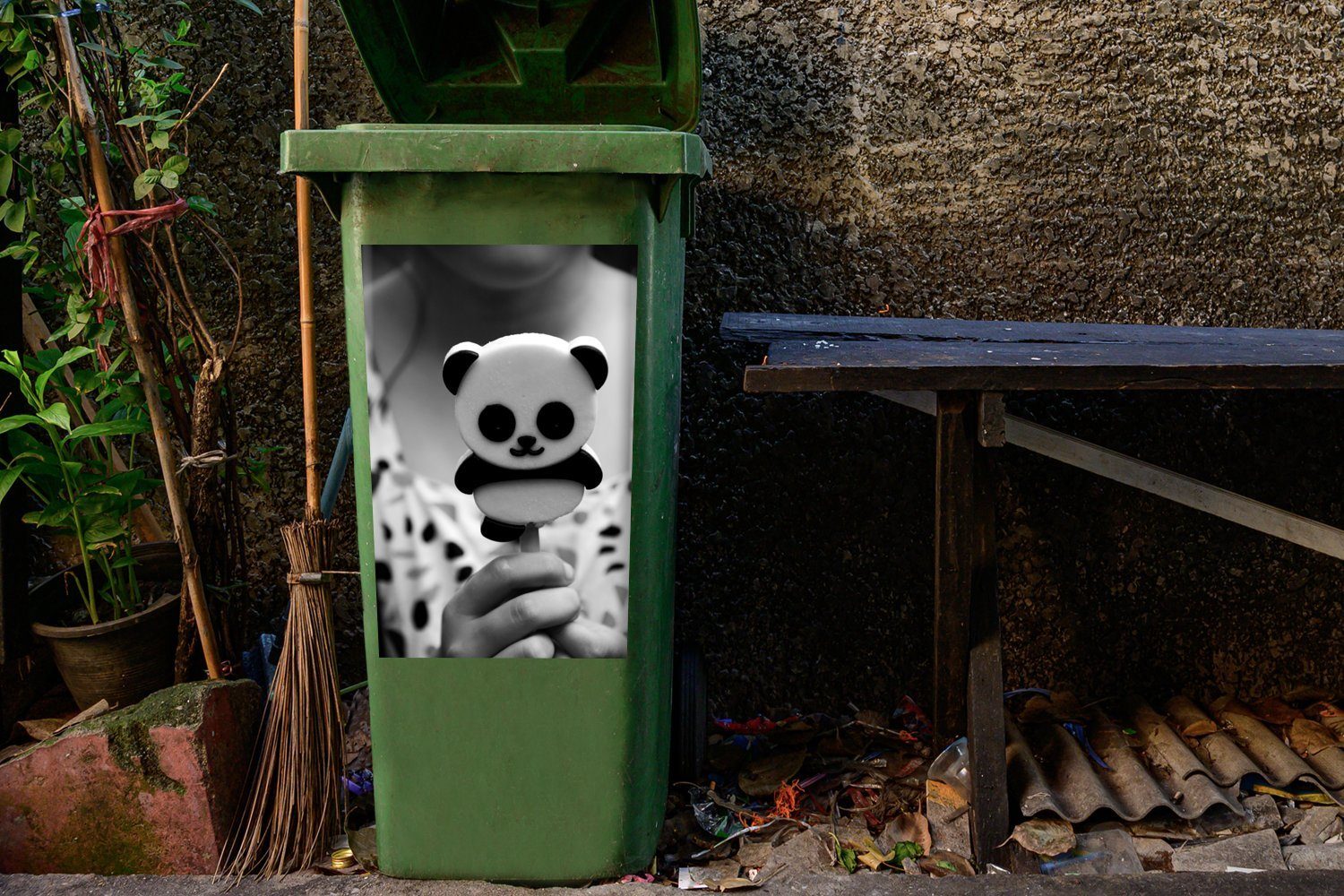 MuchoWow Wandsticker Eiscreme in Pandaform Abfalbehälter weiß - St), (1 Mülltonne, Sticker, schwarz Container, und Mülleimer-aufkleber