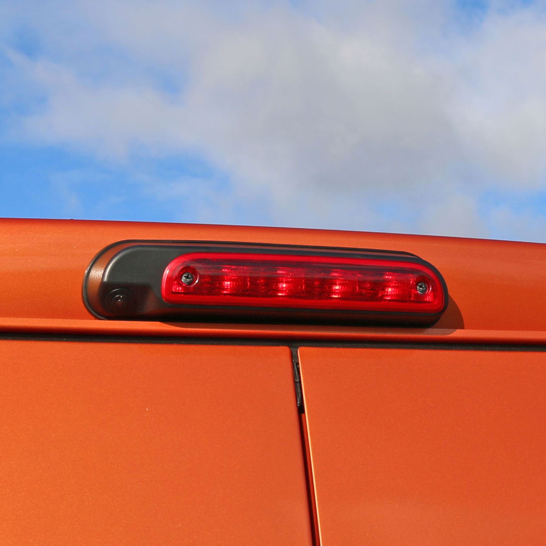 Caratec Safety CS120BLA Weitwinkel-Kamera für dritte Bremsleuchte Kastenwagen Rückfahrkamera