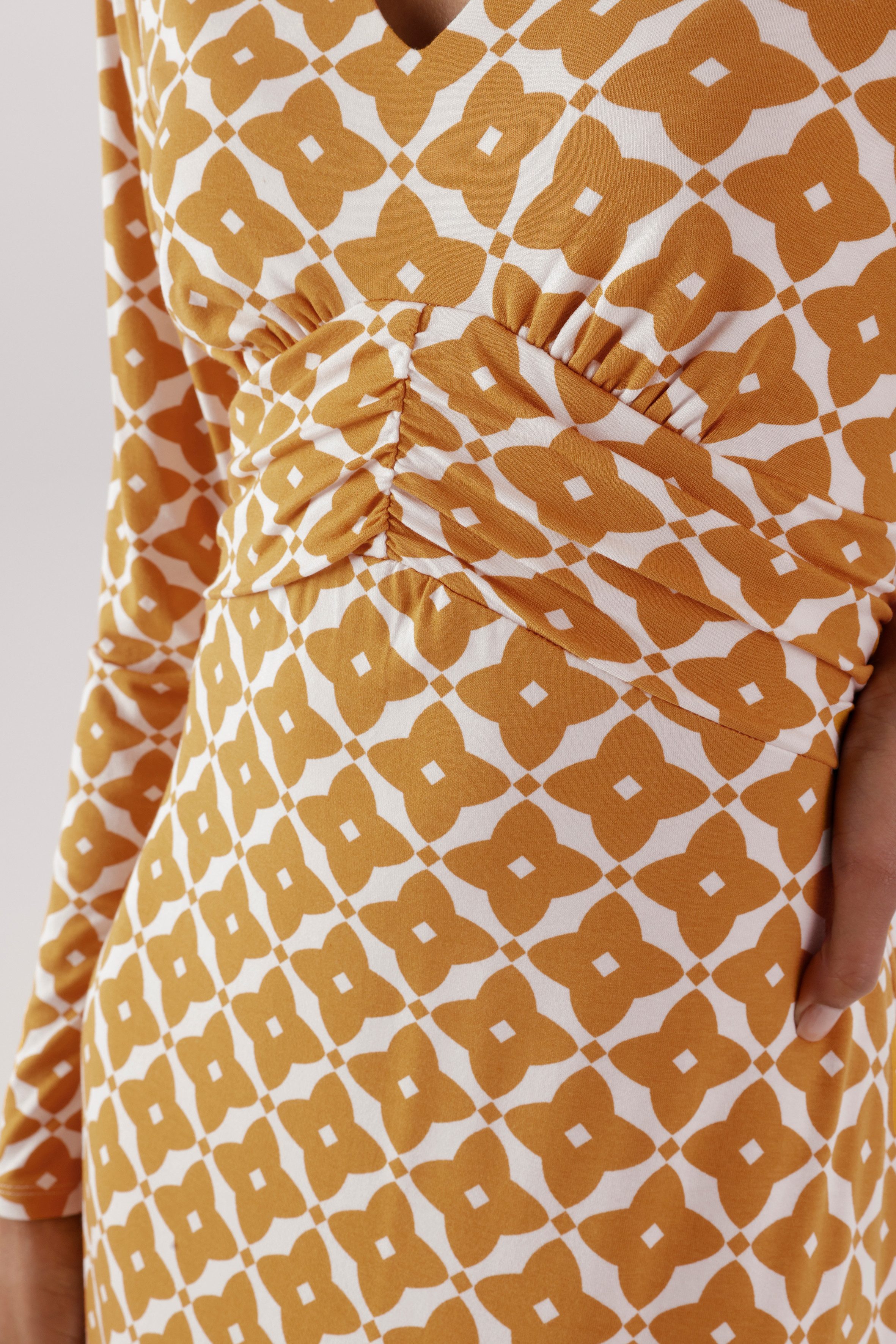 Aniston SELECTED Midikleid mit eleganten, grafischen Druckverlauf