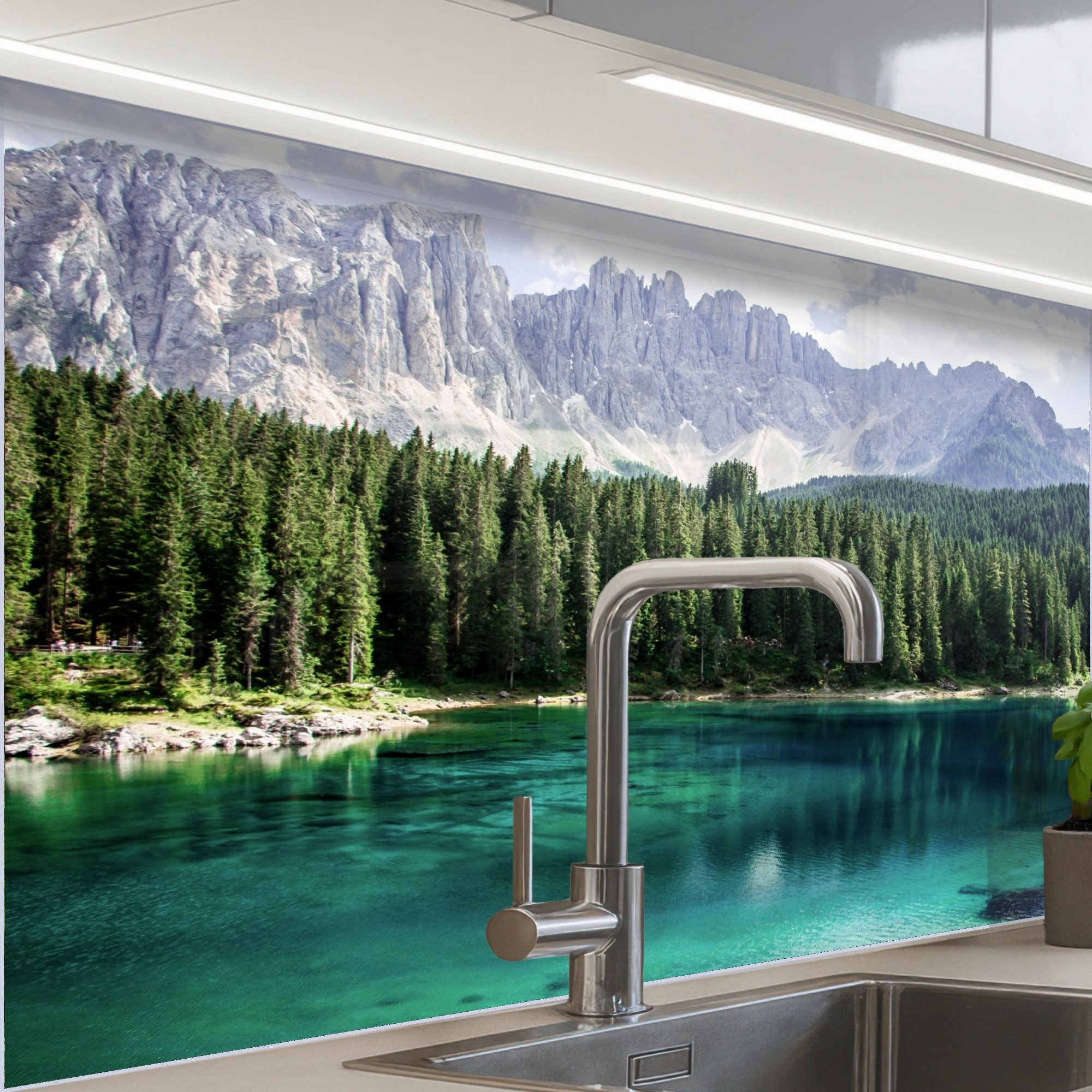 KitchenYeah Küchenrückwand selbstklebend Berge - Bäume - Wasser, (1-tlg), Spritzschutz, Küche, Rückwand, Küchenwand, Küchenfront, 80x60 cm