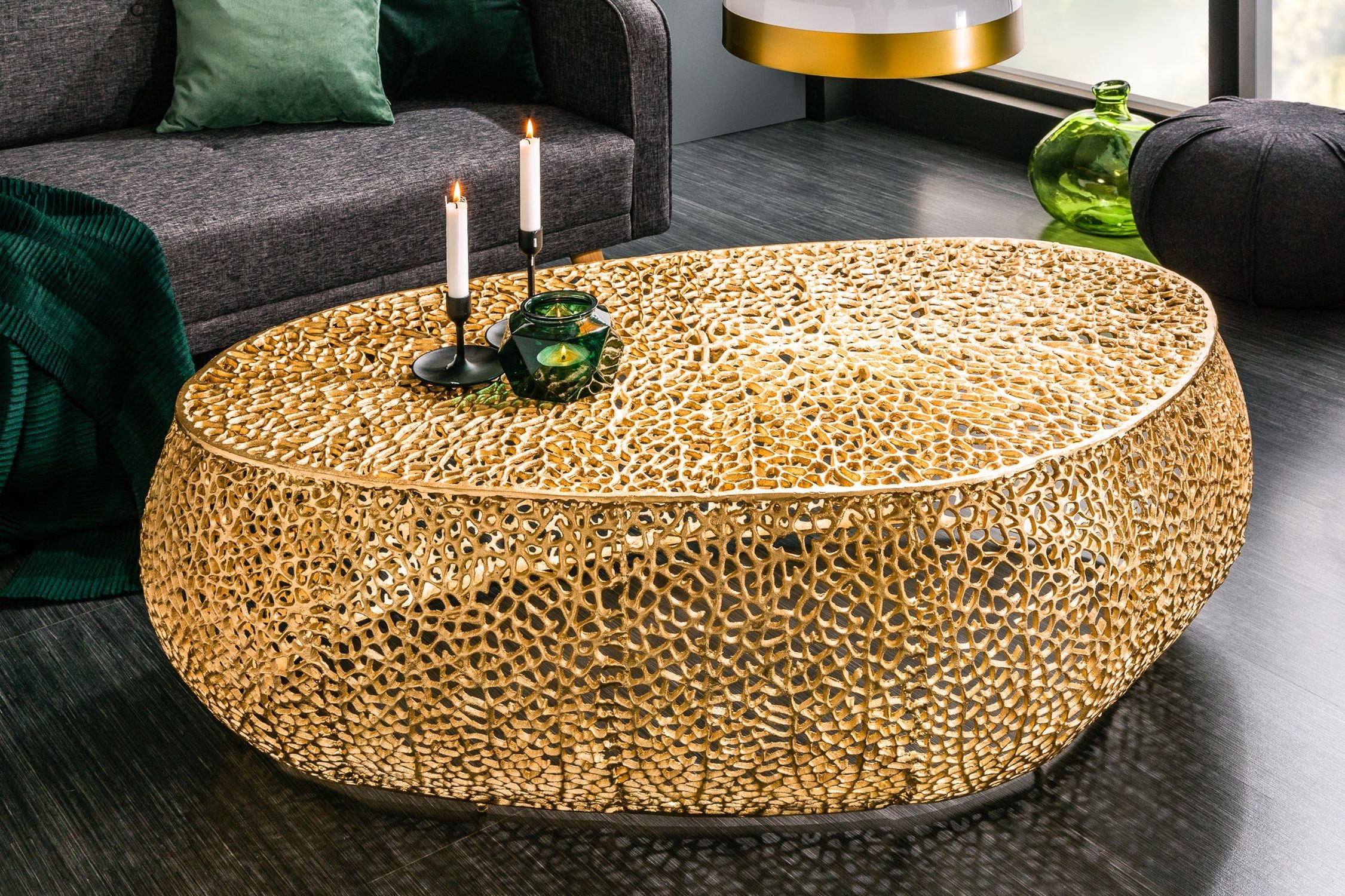 Licht-Erlebnisse Couchtisch ADISA, Handarbeit aus Metall in Gold 122 x 122 x 42 cm (LxBxH)