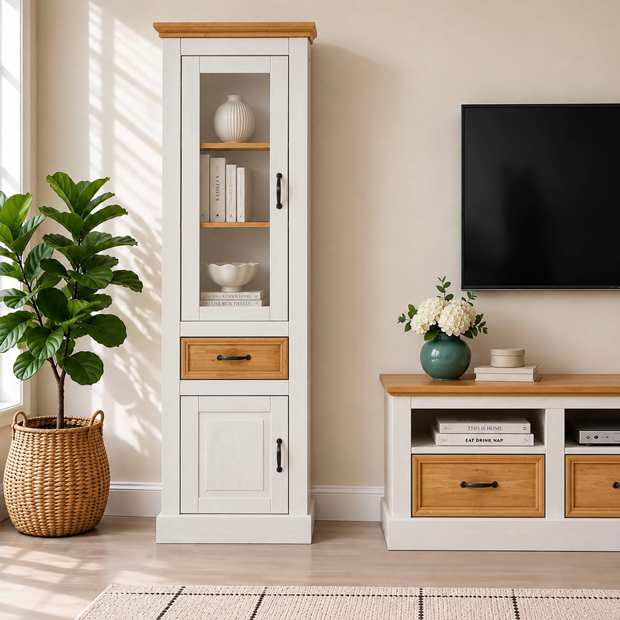 OTTO home Vitrine Selma Hochschrank, 2 Türen, eine davon mit Glaseinsatz und 1 Schublade massives Kiefernholz mit natürlicher Maserung, Metallgriffe 180cm hoch – Bild 2 von 5