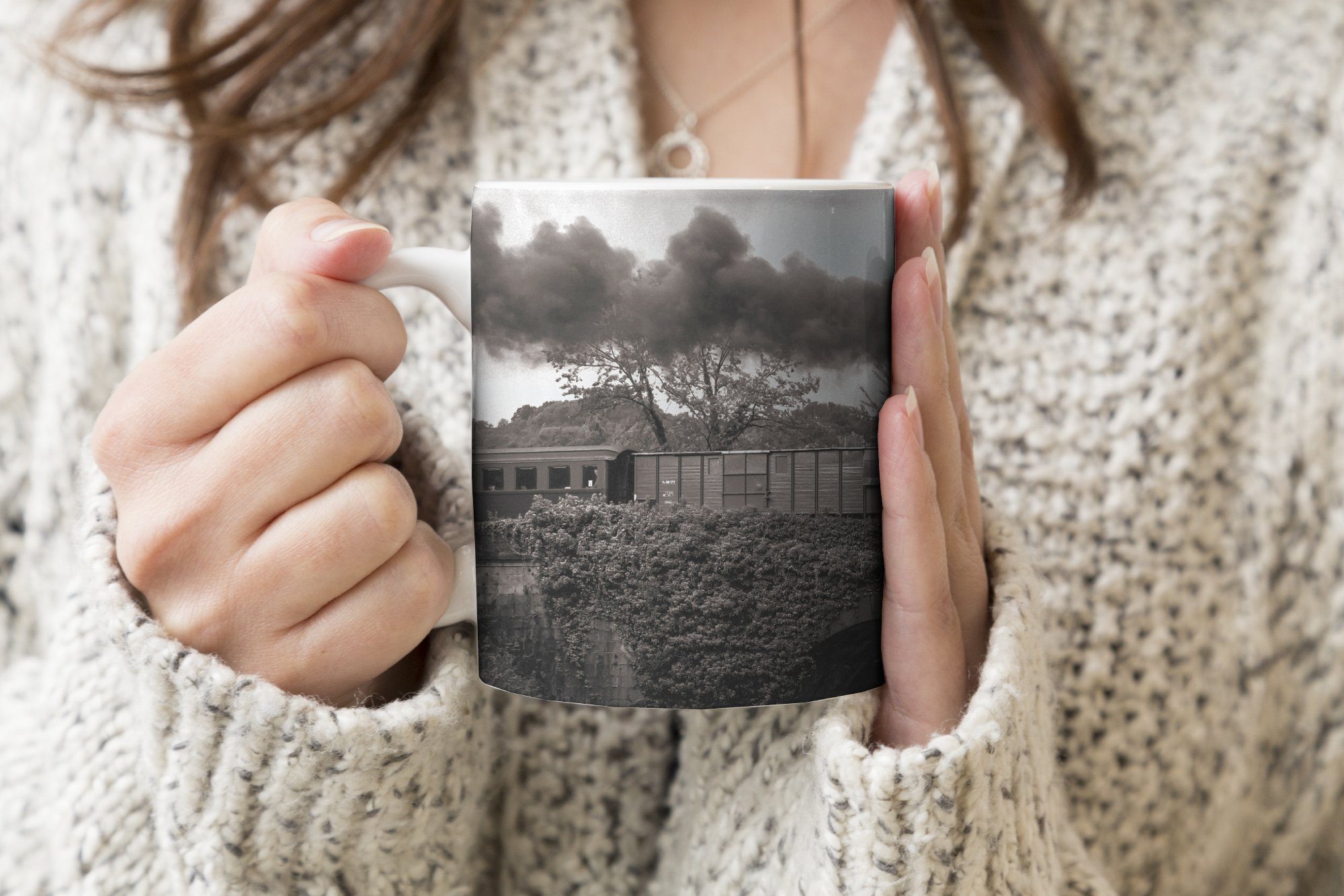 Becher, eine MuchoWow Kaffeetassen, Schwarz-Weiß-Fotografie überquert, Brücke Keramik, Tasse Geschenk der eines Teetasse, Dampfzuges, Teetasse,