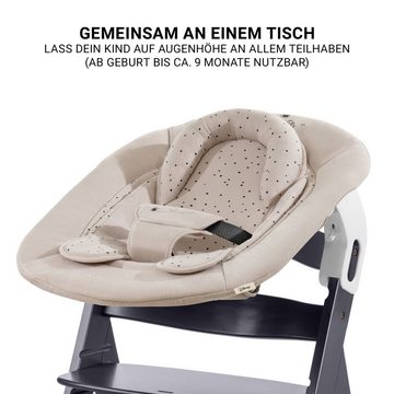 Hauck Hochstuhl Beta Plus Dark Grey - Newborn Set - Winnie the Pooh Beige, Babystuhl ab Geburt inkl. Aufsatz für Neugeborene, Tisch, Sitzauflage