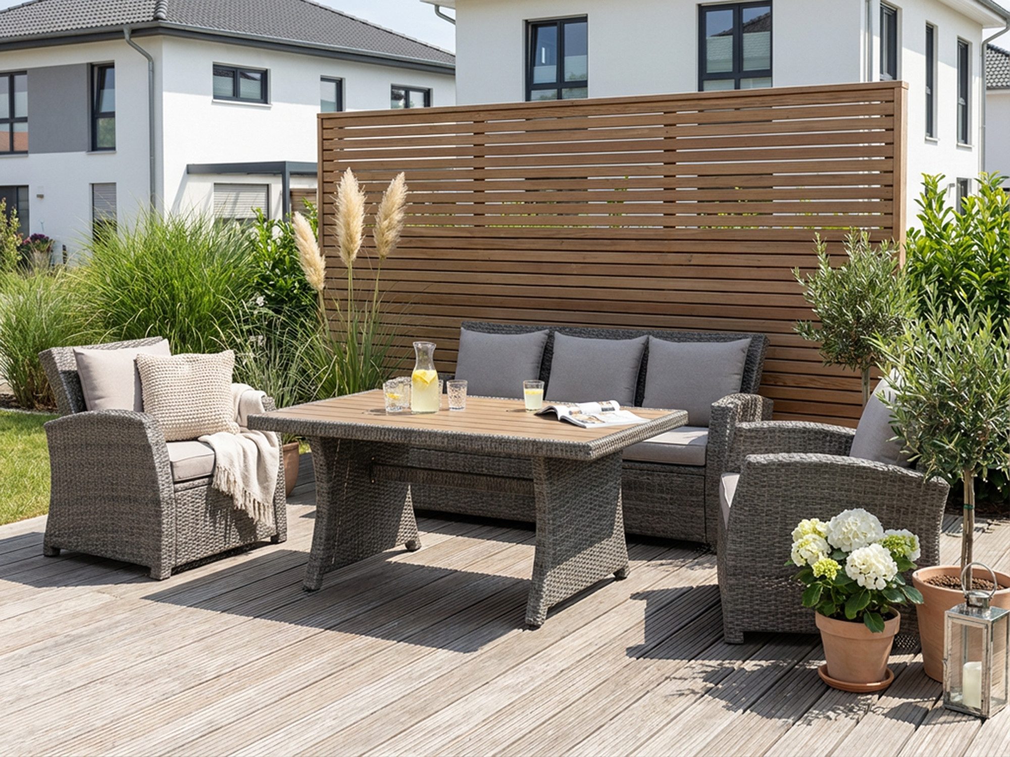 KONIFERA Gartenlounge-Set Siros, (Set, 12-tlg., 1x 3er Sofa, 2x Sessel, 1x Tisch 135x82x65cm, inkl. Auflagen), Polyrattan, Stahl, Tischplatte aus Nonwood, geeignet für 5 Personen