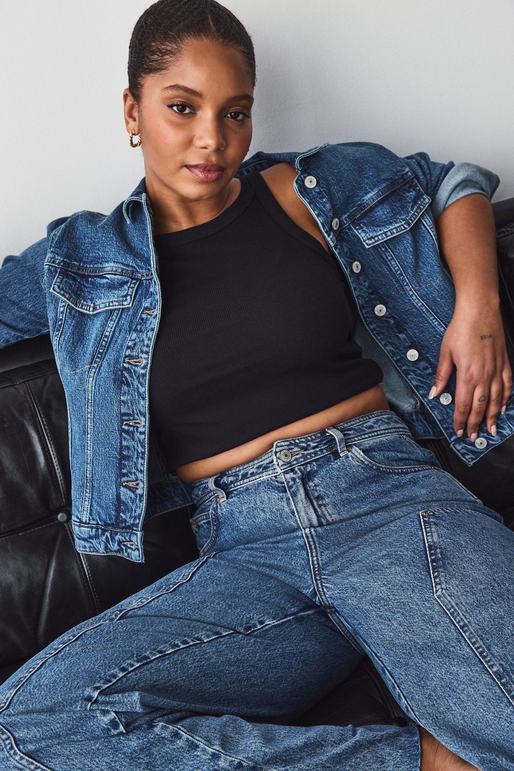Next Jeansjacke Denim-Jacke für größere Oberweiten (1-St)