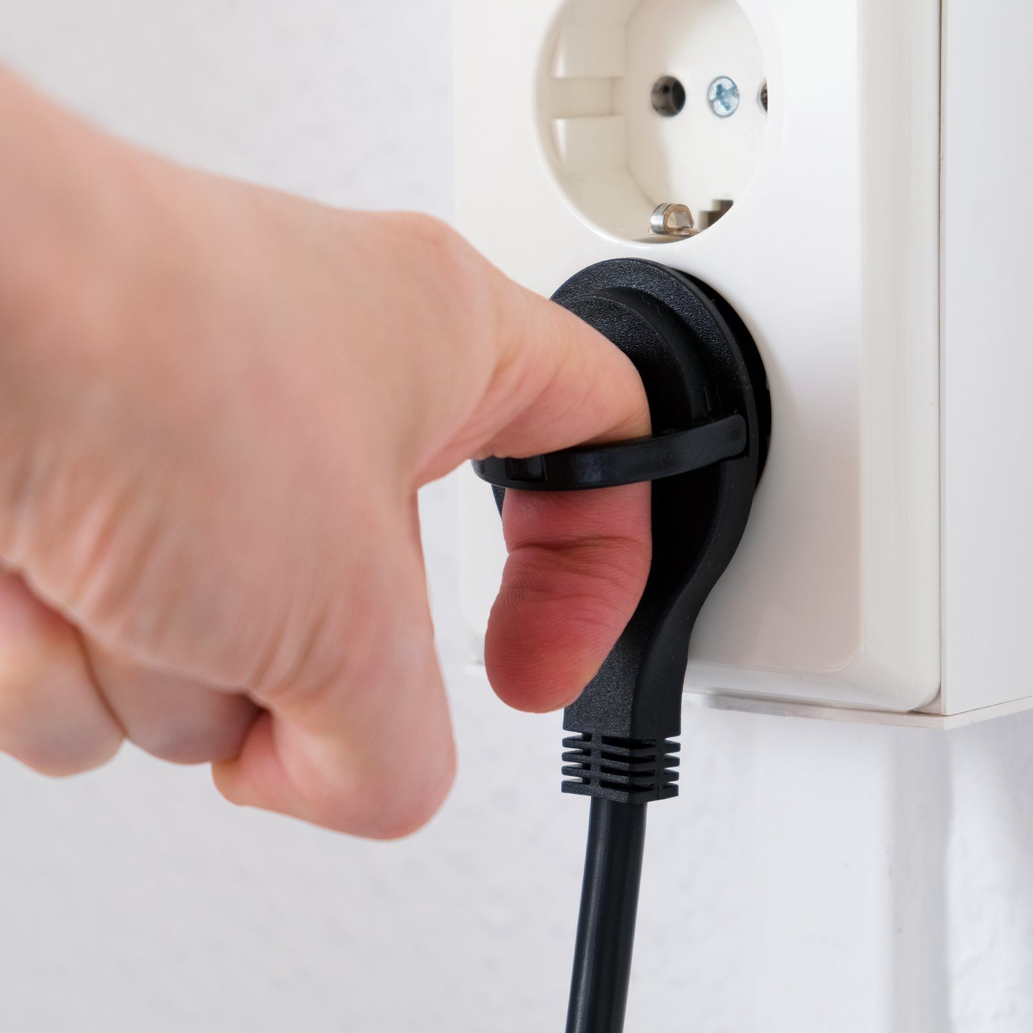 deleyCON deleyCON 6 Fach Steckdosenleiste mit Flachstecker & EIN/AUS Schalter Steckdosenleiste