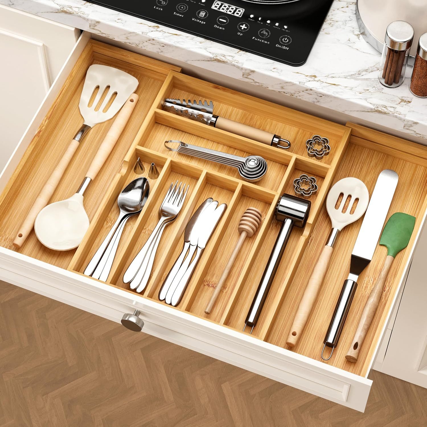 Refined Living Besteckeinsatz Ausziehbarer Besteckkasten Bambus Schubladen Organizer,Besteckeinsatz (Flexibler Besteckeinsatz, ausziehbar von 32 bis 53,5 cm, Besteckeinsatz Schubladen Organizer mit 7–9 Fächern, Besteckhalter, Küchen Organizer für, Schubladeneinsatz Aufbewahrungsbox, Vielseitiger Schubladeneinsatz, 1 St., Platzsparendes, Hochwertiger Bambus mit stabiler Verarbeitung), für Küche,Besteck,Messer,Gabeln,Löffel,Büroartikel,Werkzeuge,Kosmetik