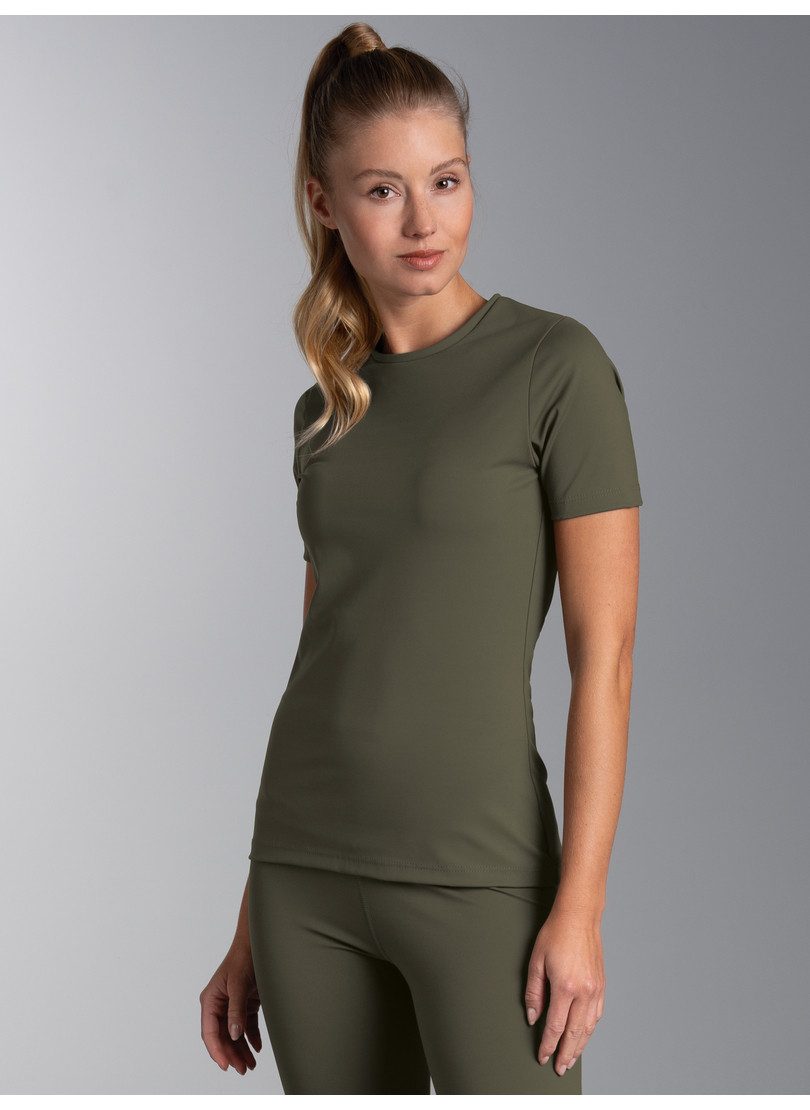 Trigema T-Shirt TRIGEMA Sport-Shirt mit reflektierender Schwinge (1-tlg)