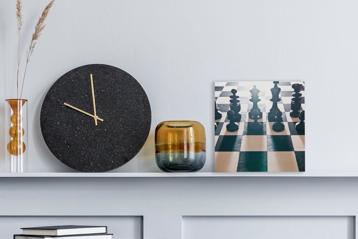 OneMillionCanvasses® Leinwandbild Die dem Wohnzimmer Brett, St), auf Schlafzimmer Schachfiguren Leinwand schwarzen Bilder (1 für