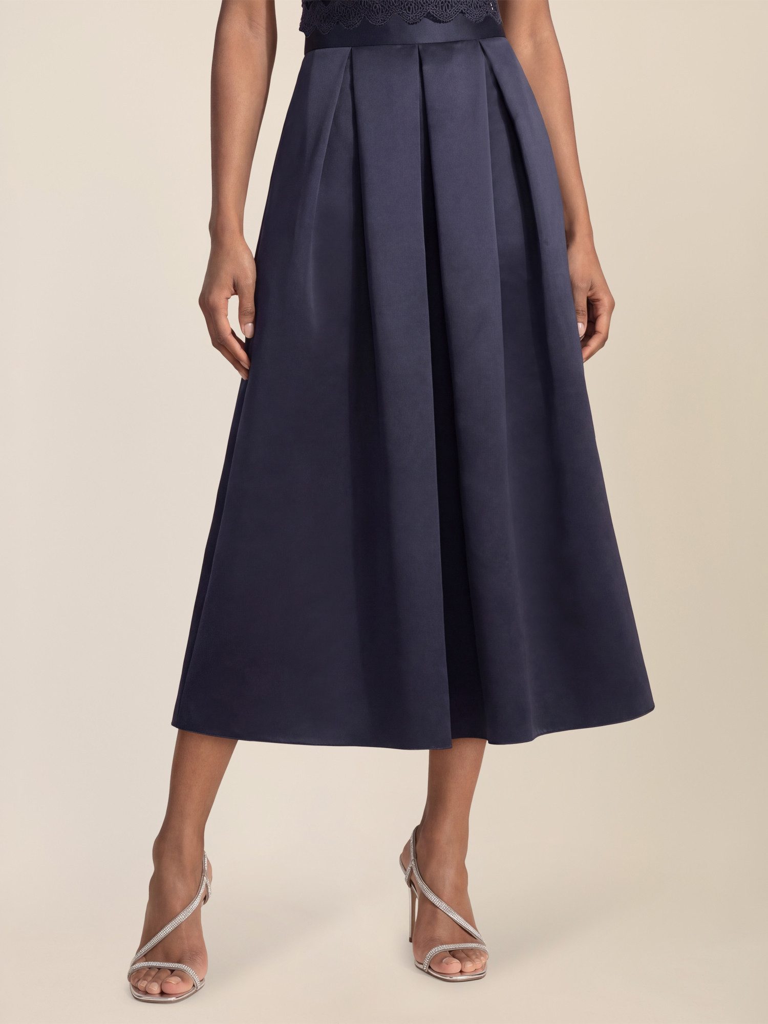 Apart Midirock mit Glanz-Effekt günstig online kaufen