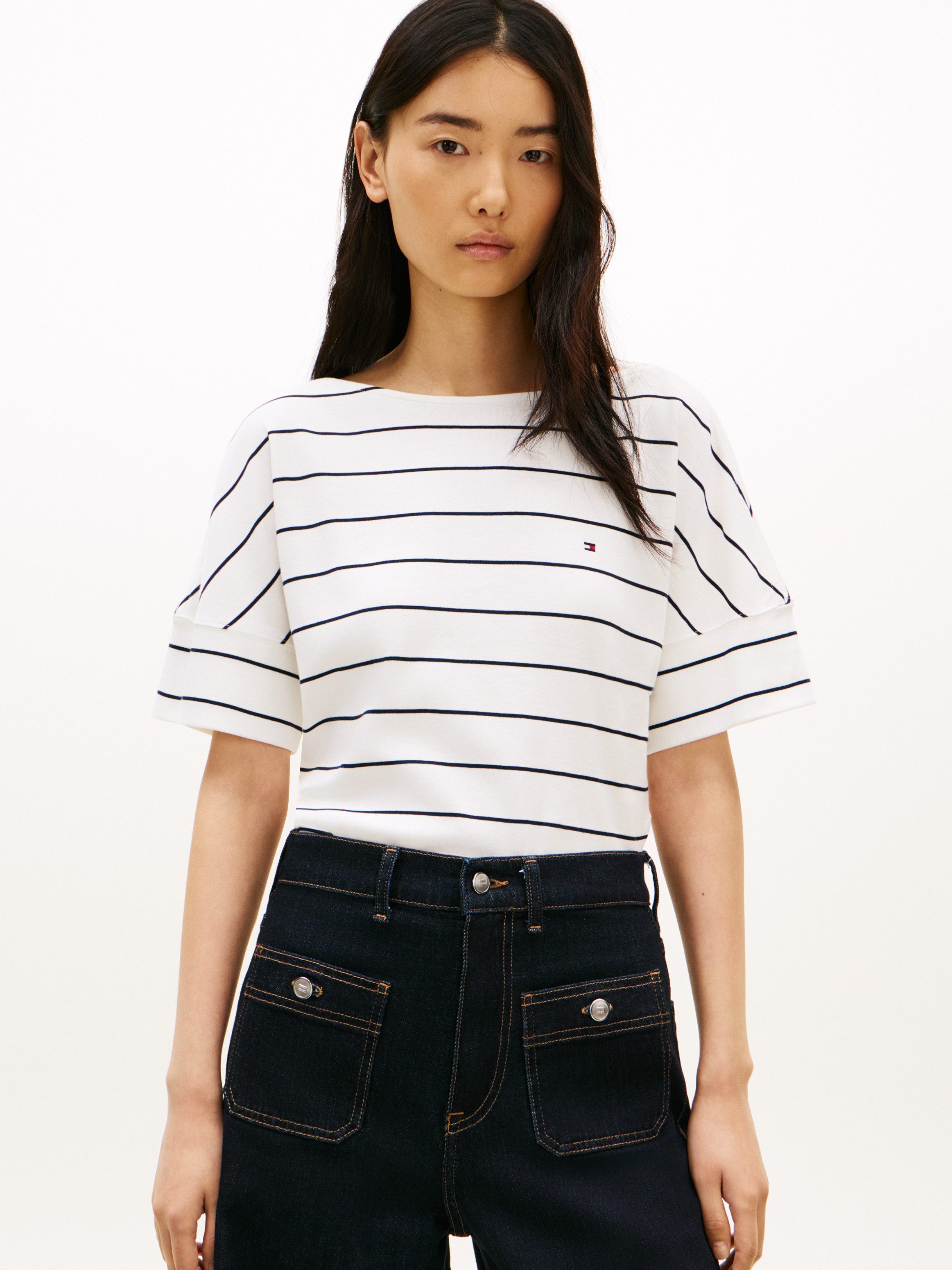 Tommy Hilfiger Kurzarmshirt MDRN CODY SS SLV C-NK TEE mit dezenter Logo-Sti günstig online kaufen