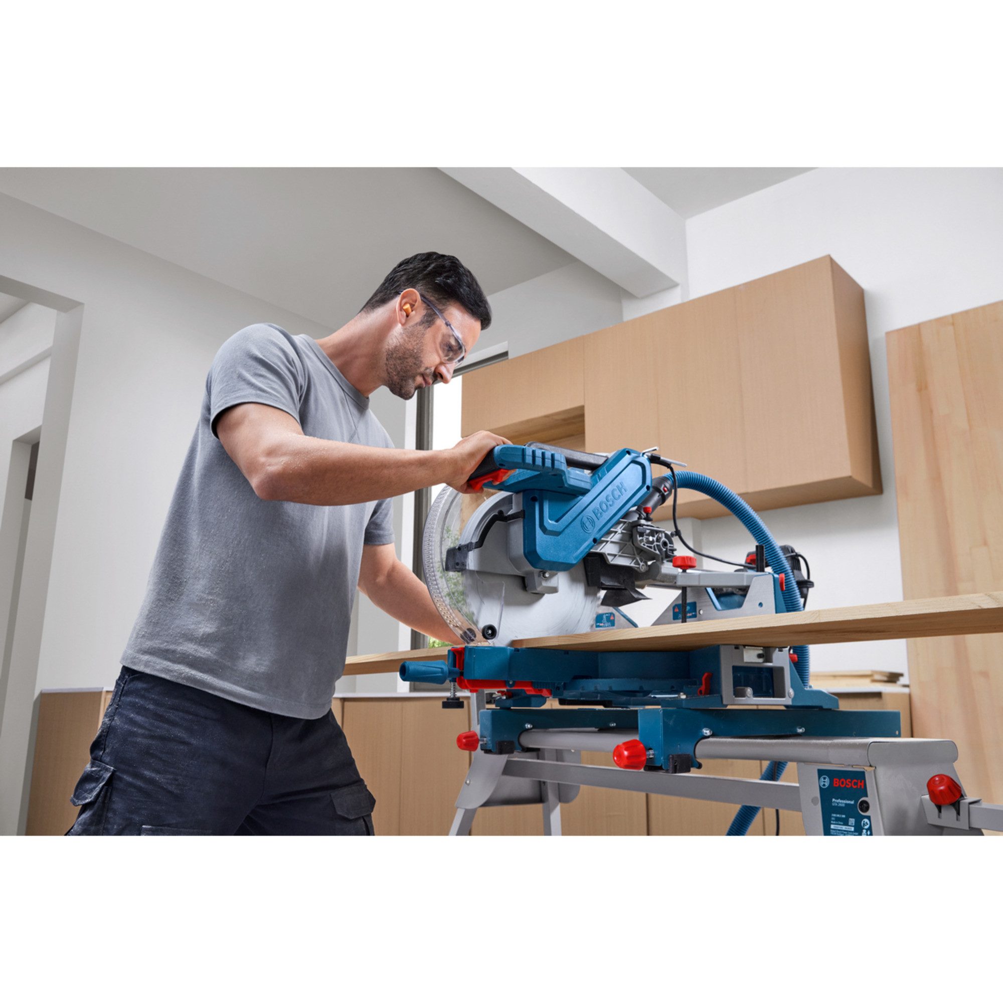 Bosch Professional Gehrungssäge Bosch Professional Kapp-und Gehrungssäge GCM