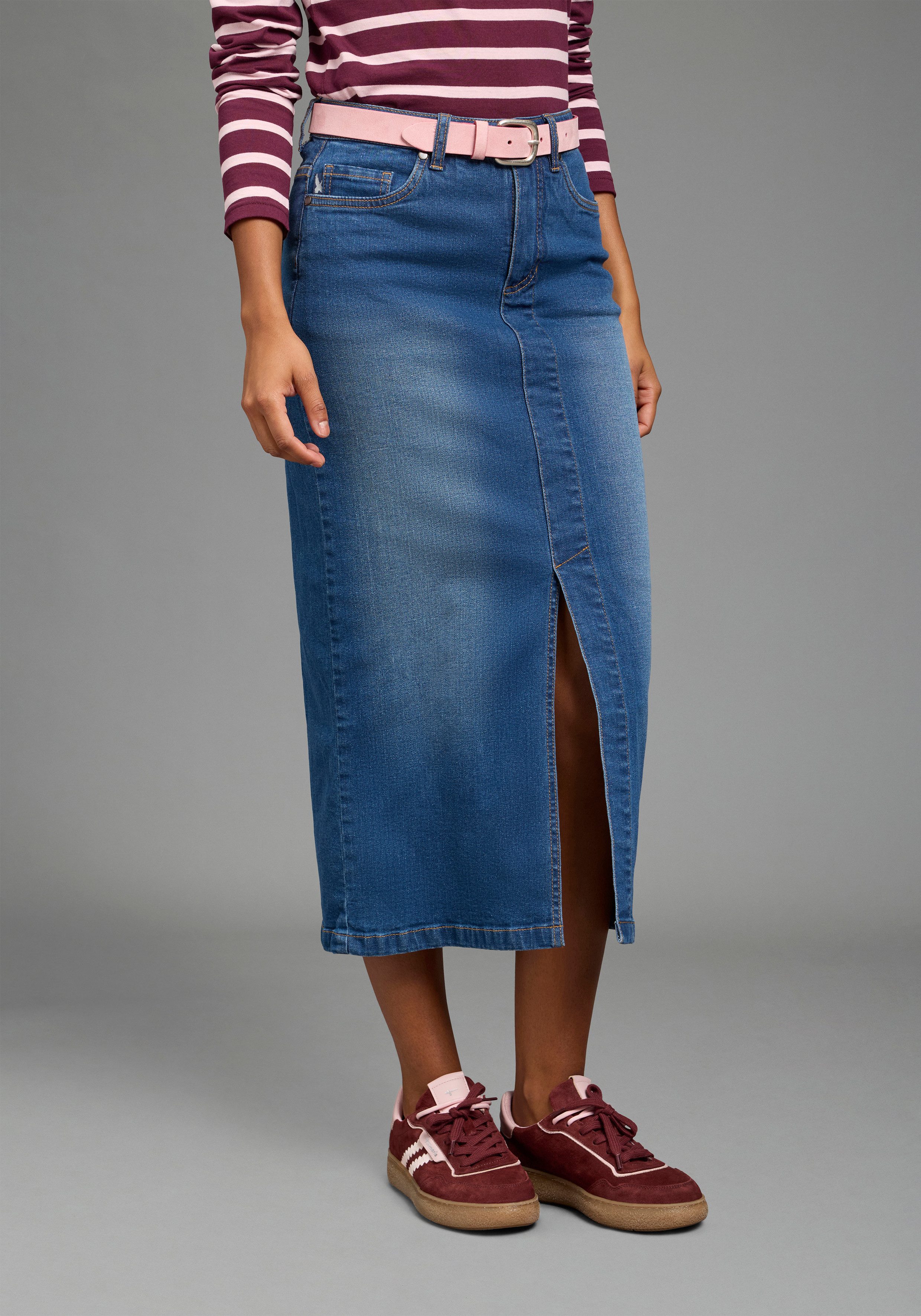 Arizona Jeansrock lang wadenlang, mit Schlitz, figurbetonte Passform, aus elastischem Denim