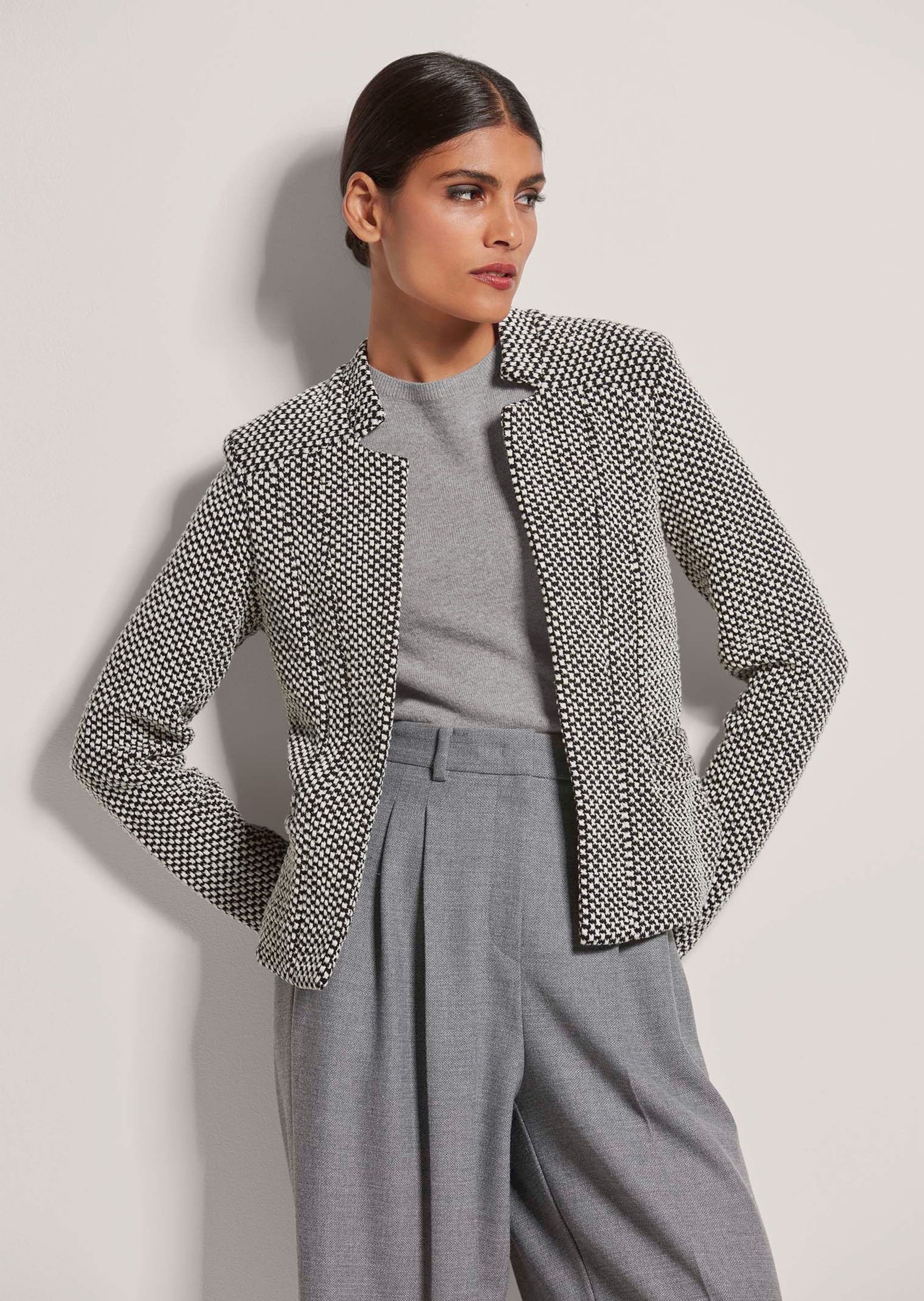 MADELEINE Kurzblazer Moderner Jerseyblazer mit Struktur Verschlussloser Bla günstig online kaufen