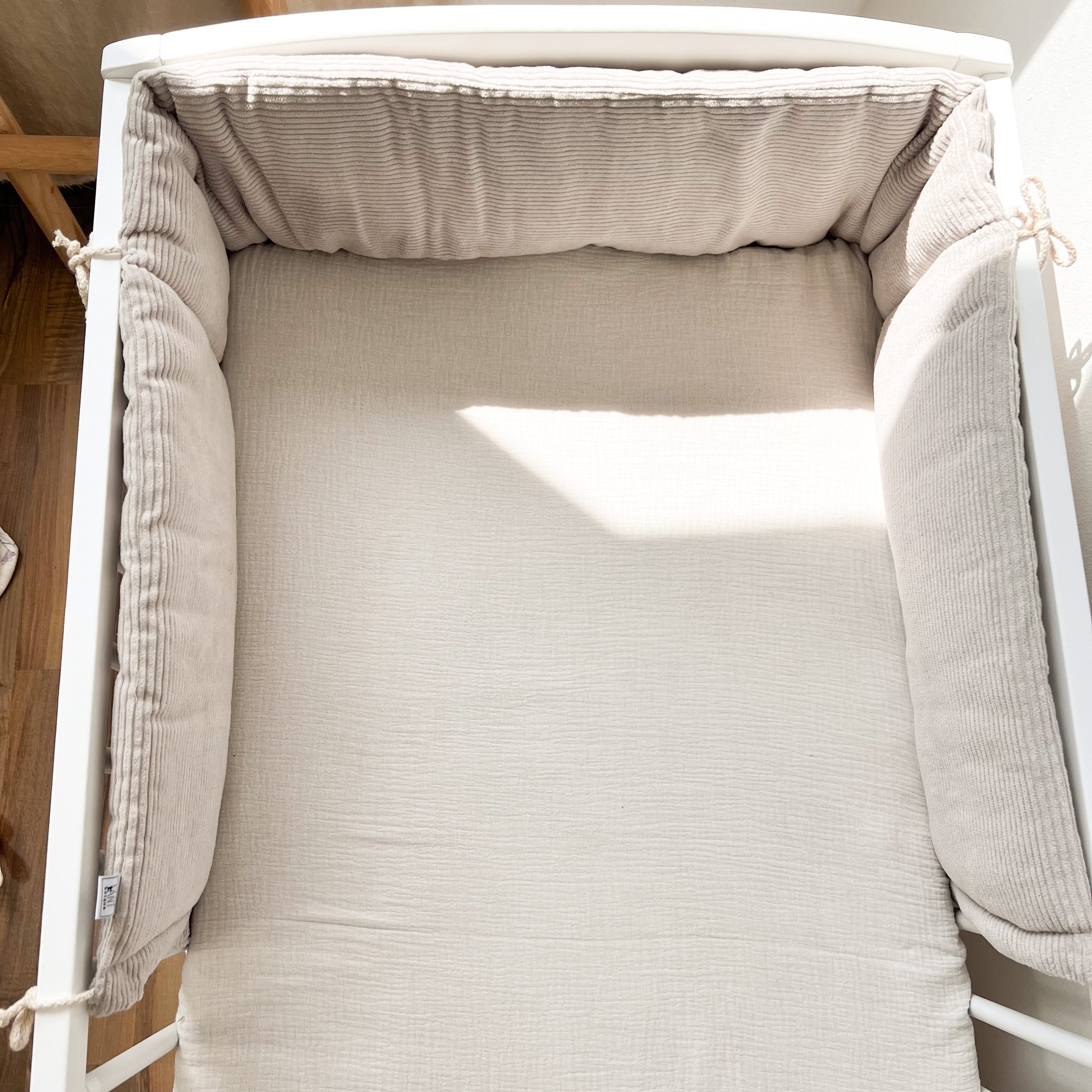 LittleANTunique Bettumrandung BABYBETTUMRANDUNG CORD BEIGE Für Bettgröße 120x60