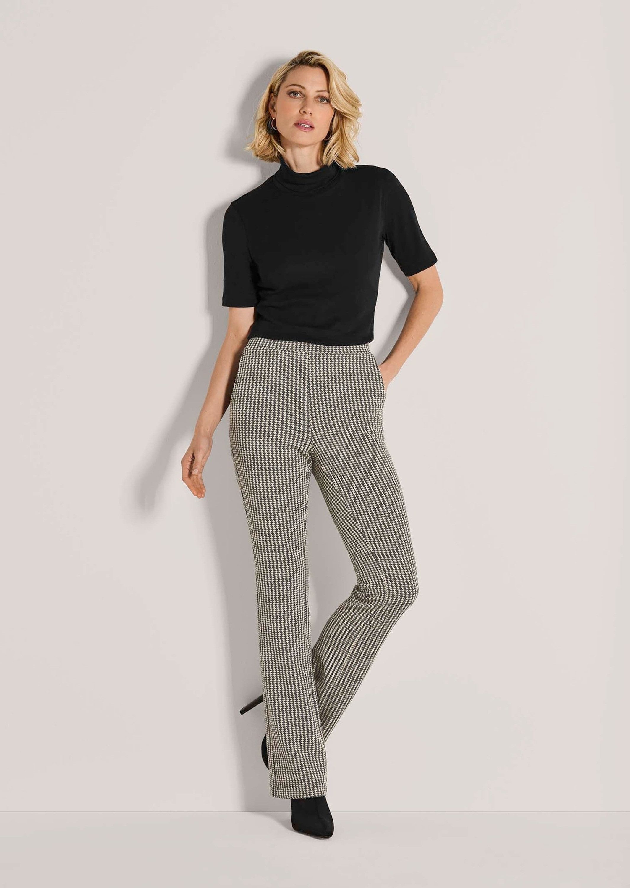 MADELEINE Schlupfhose Gerade Jersey-Hose mit Muster Musterhose mit elastischem Bund, grafisches Design, Jersey-Qualität