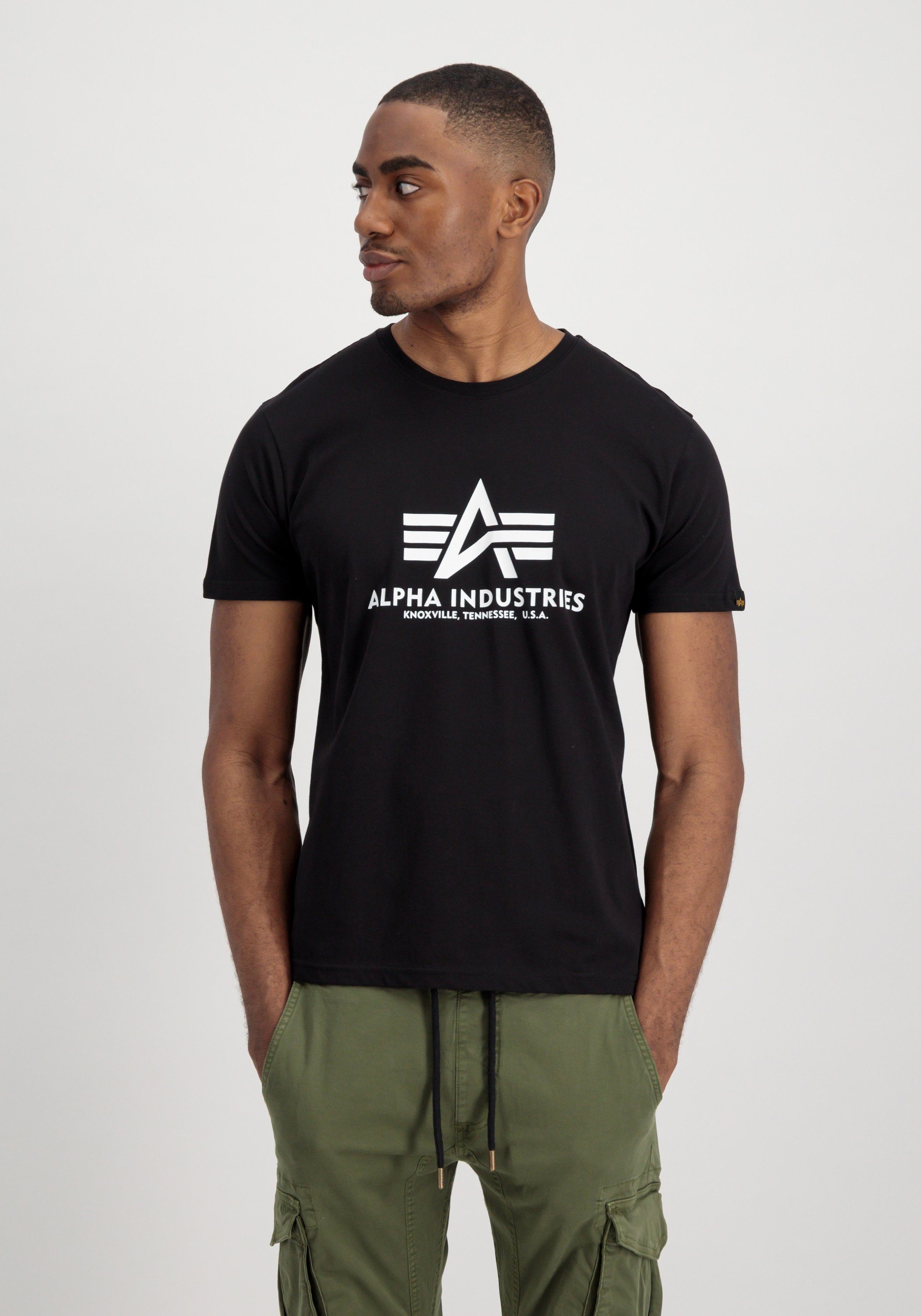 T-Shirts 2 Industries Men black/white Basic - Alpha Alpha T T-Shirt Pack Industries