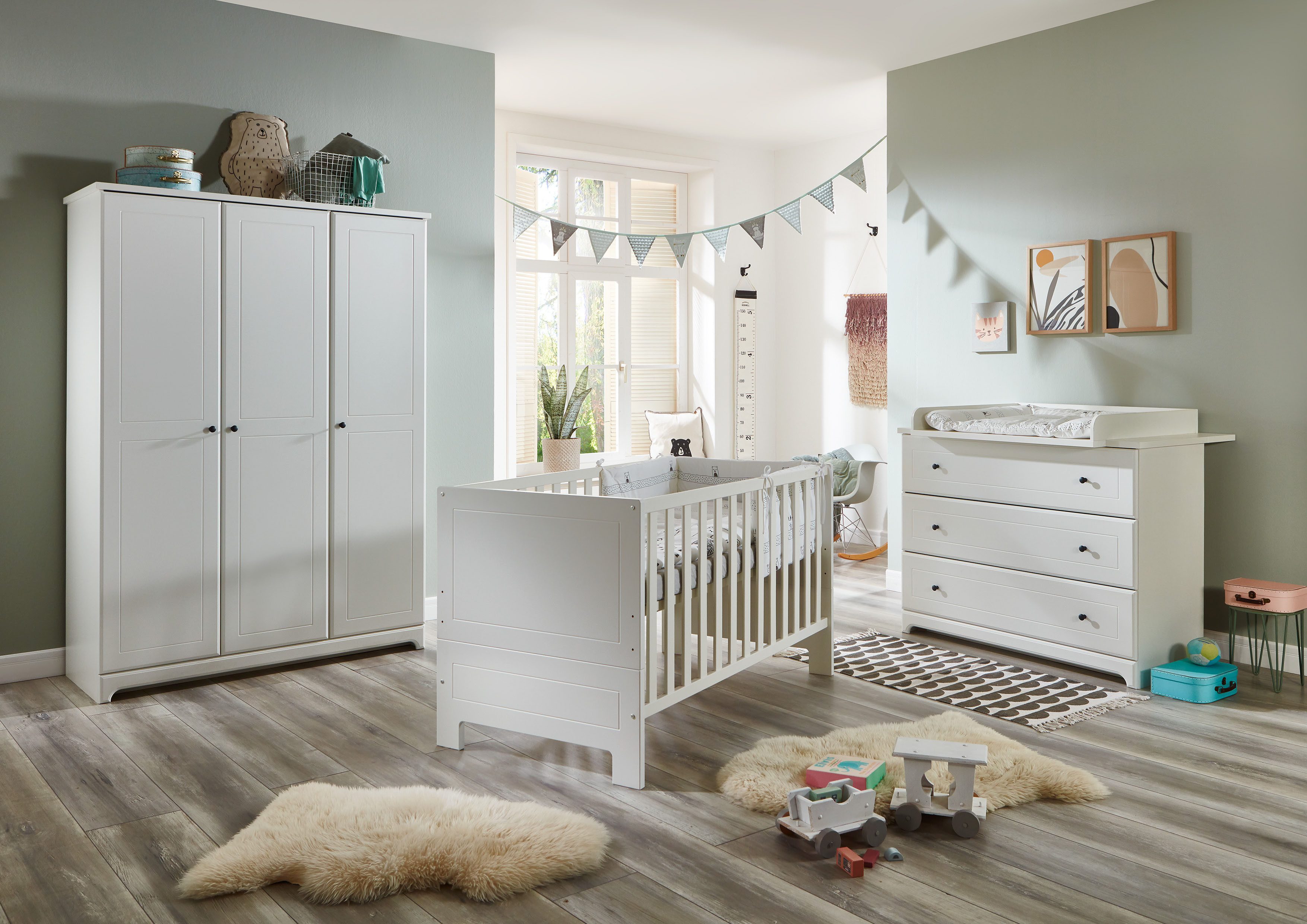 arthur berndt Babyzimmer-Komplettset Thilo, (Set, 3-tlg., Kinderbett, Schrank, Wickelkommode), Made in Germany, mit Kinderbett, Schrank und Wickelkommode