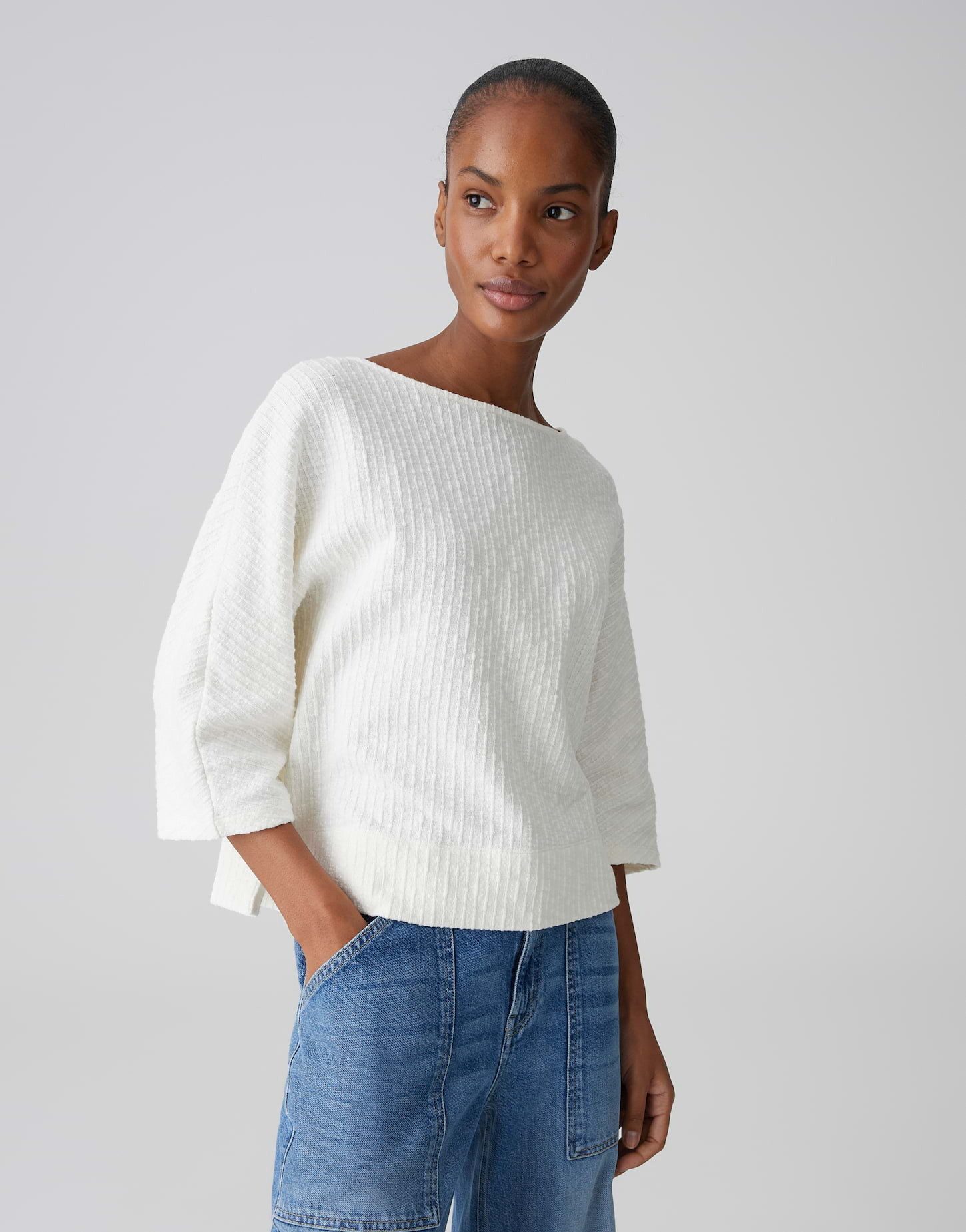 OPUS Sweatshirt Gathena Weite Passform, kleine Seitenschlitze