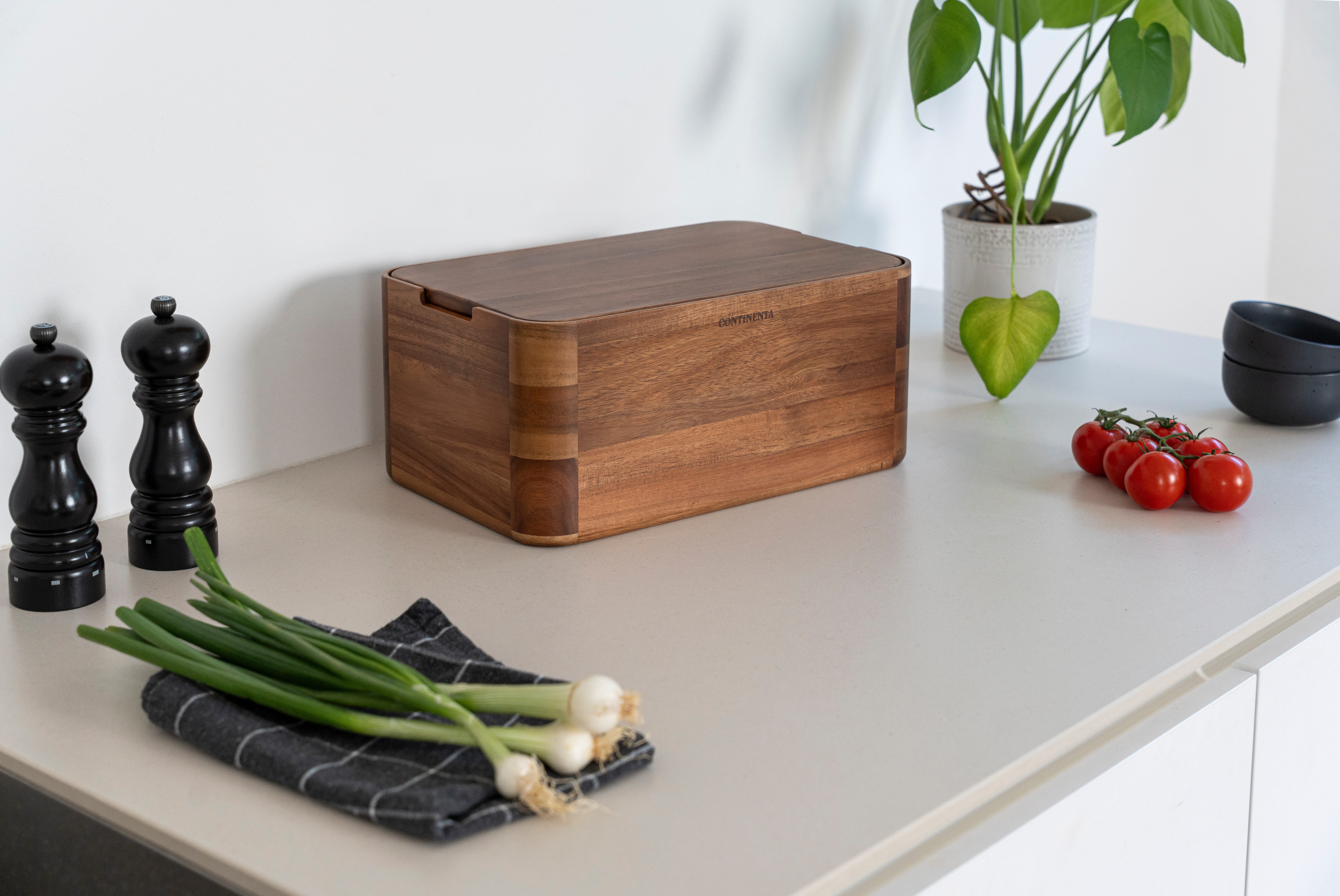 Continenta Brotkasten Brotbox aus Akazienholz, Massivholz, (1-tlg) – Bild 5 von 5