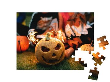 puzzleYOU Puzzle Halloween-Party mit Wunderkerzen, 48 Puzzleteile, puzzleYOU-Kollektionen Festtage