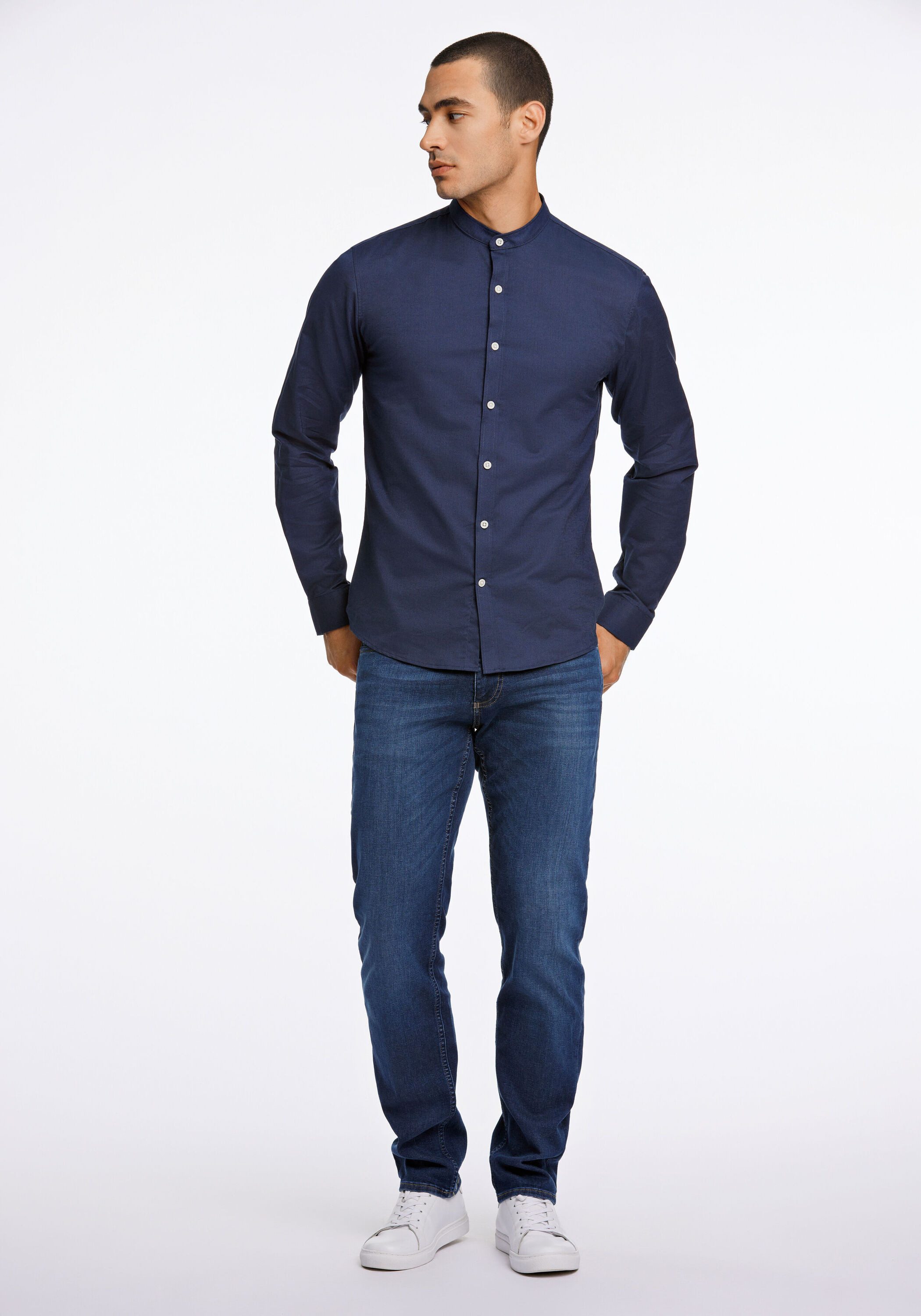 LINDBERGH Businesshemd Oxford-Hemd (Langarm) Slim Fit – Bild 5 von 5